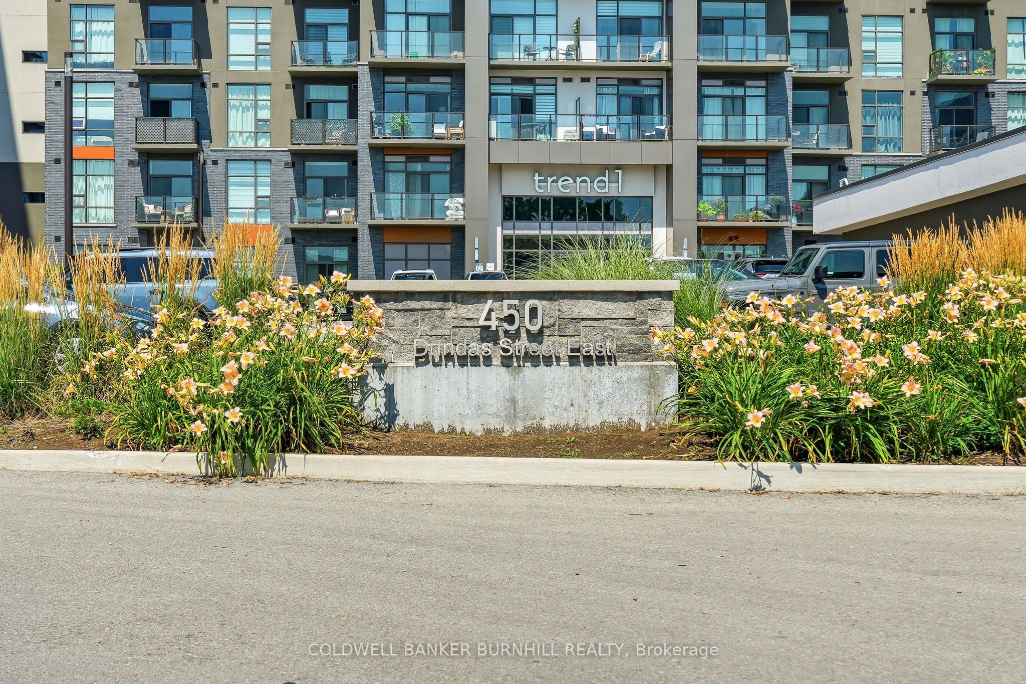 450 Dundas Street E 309, Hamilton, ON L8B 1Z2 photo 2