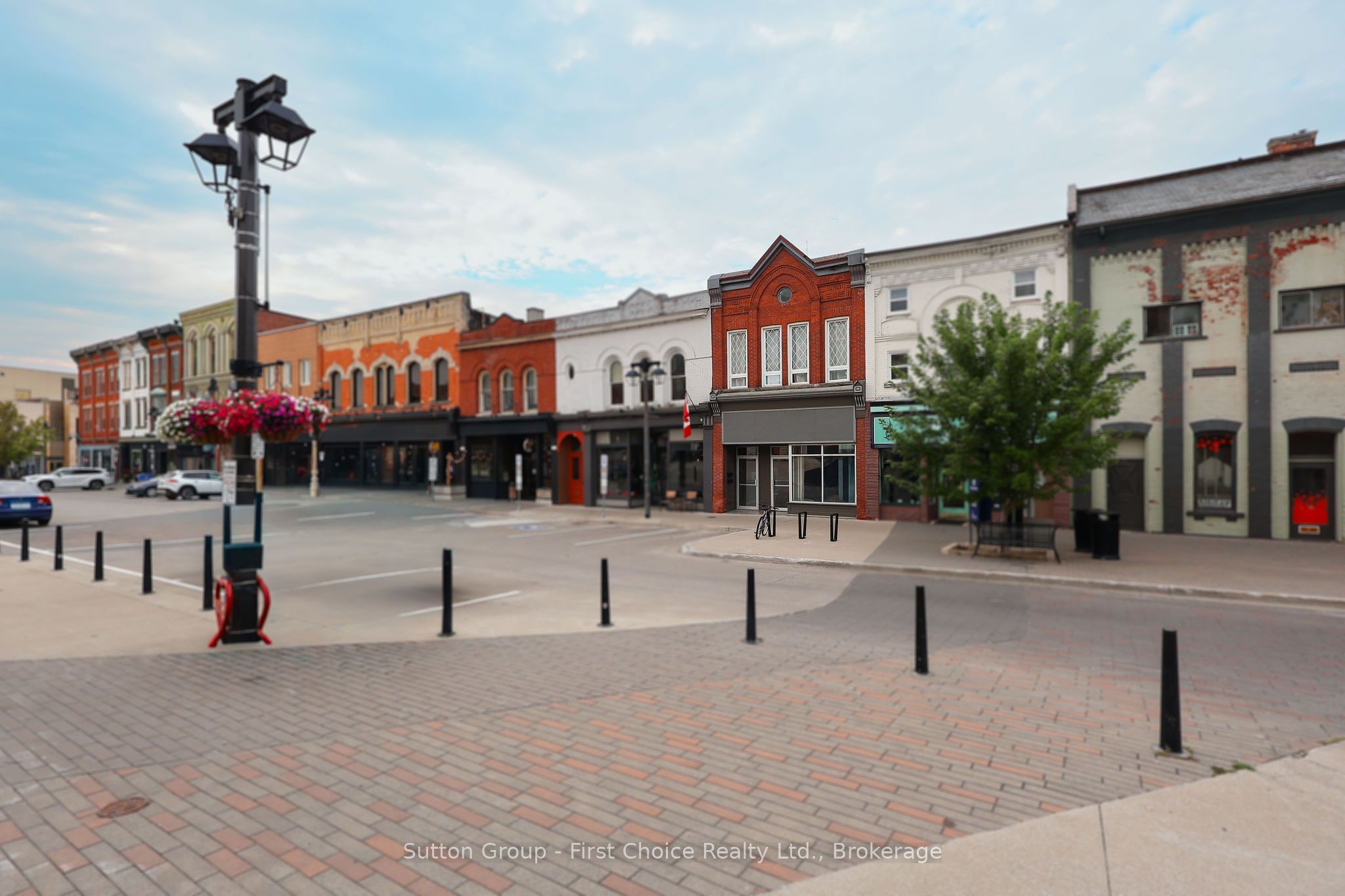 41 MARKET Place Upper, Stratford, ON N5A 1A4 photo 3