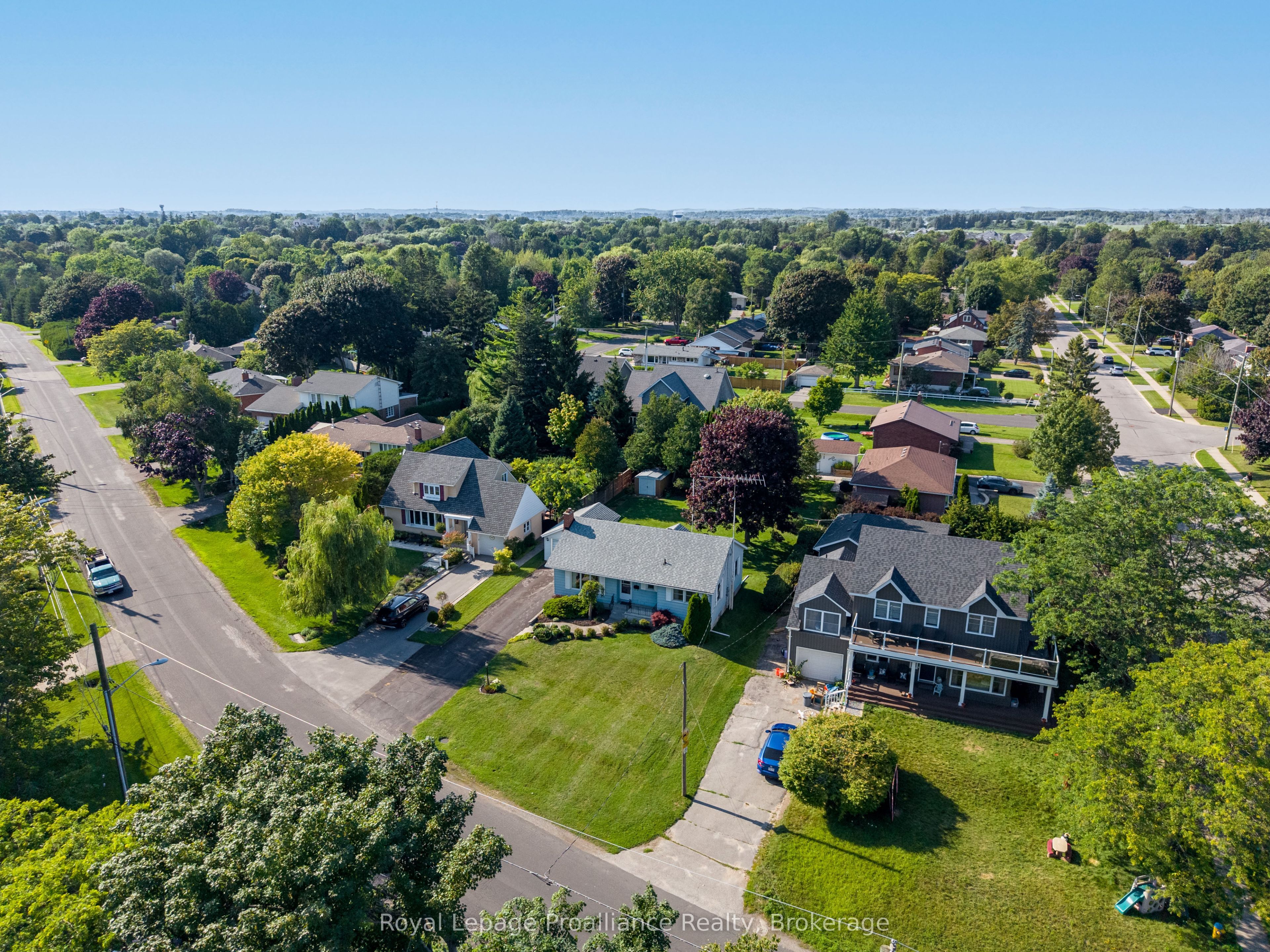 550 Lakeshore Road, Cobourg, ON K9A 1S5 photo 3