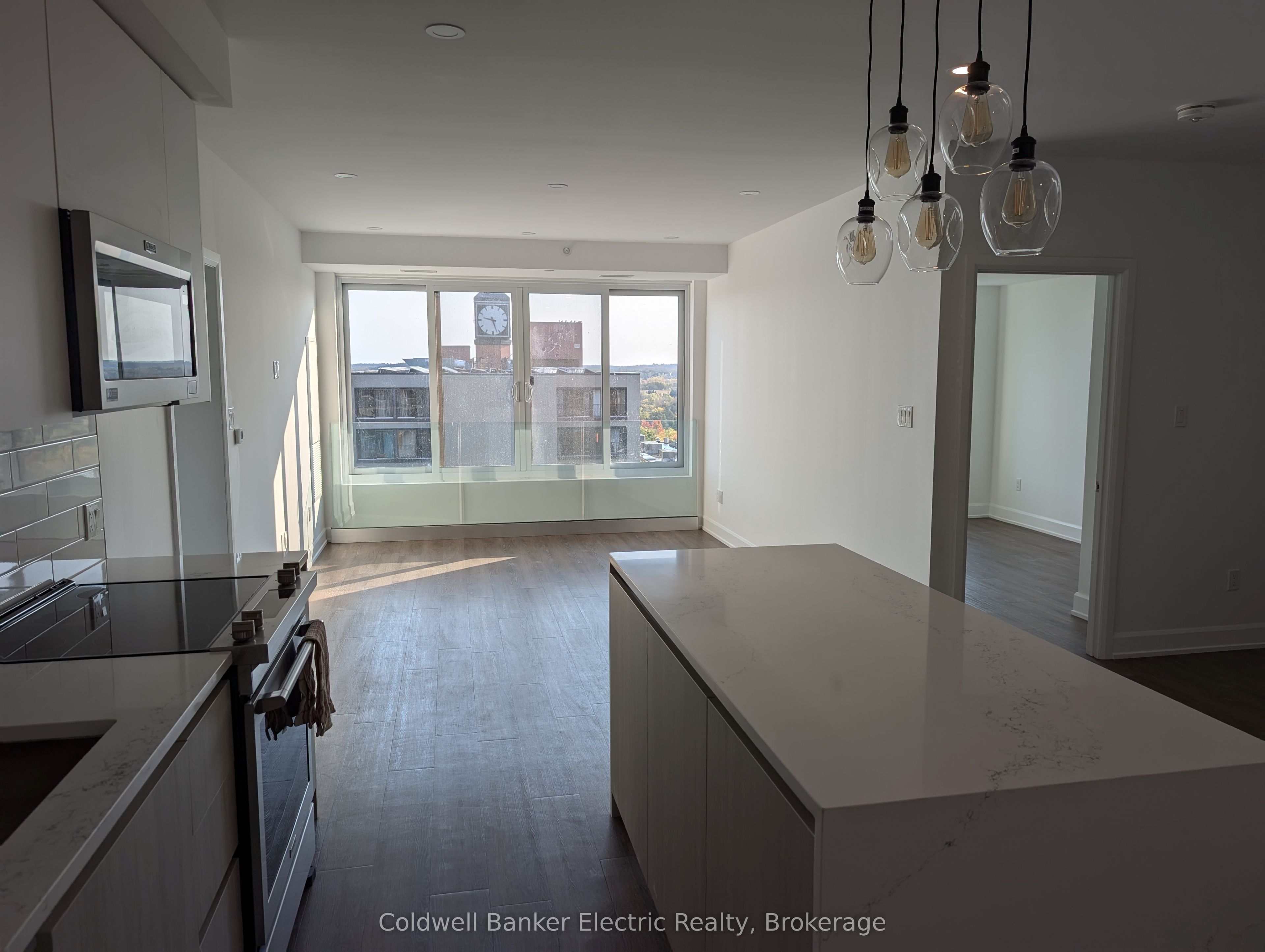 195 Hunter Street E 802, Peterborough, ON K9H 1G9 photo 4