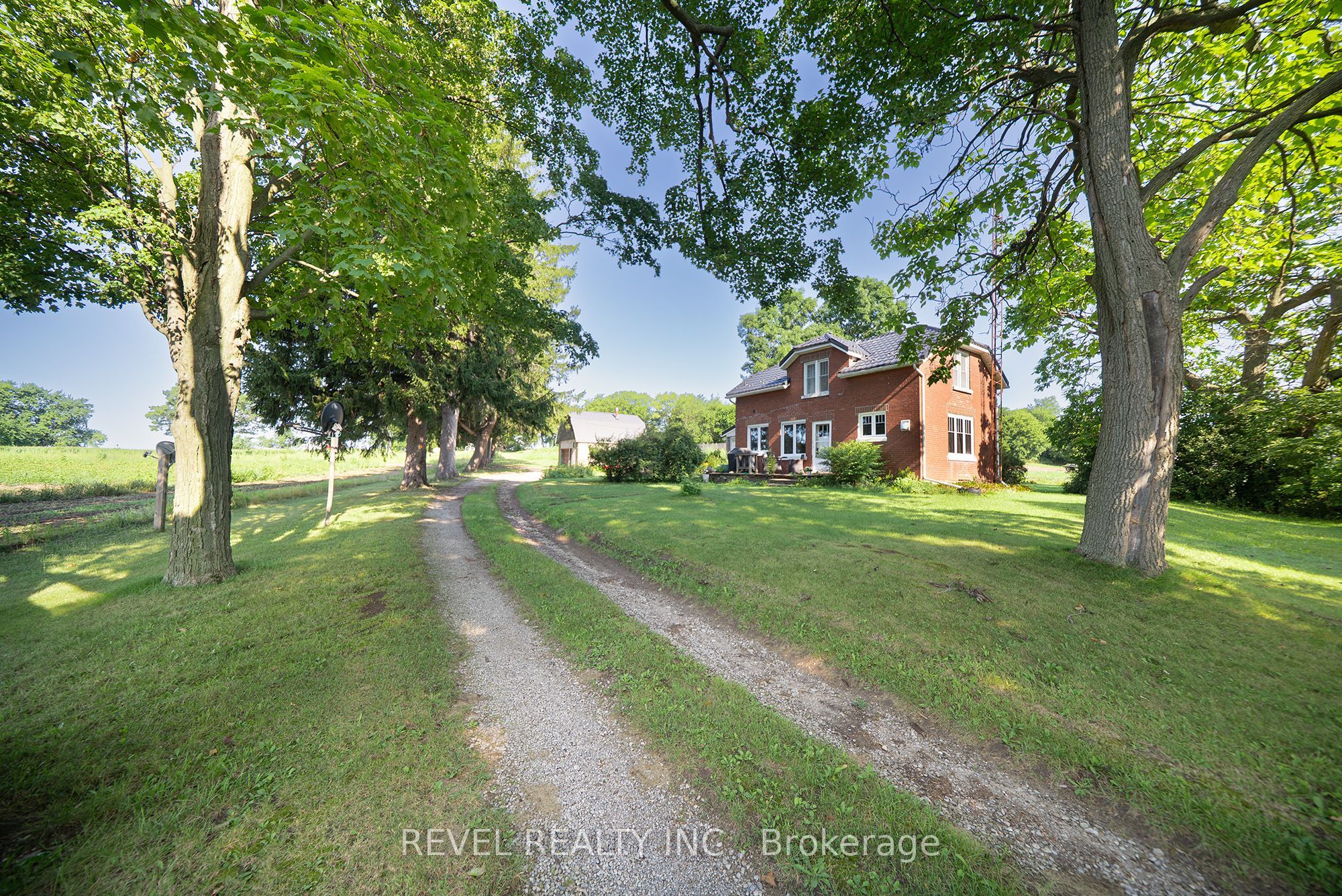 453 Pleasant Ridge Road, Brantford, ON N3T 5L5 photo 2