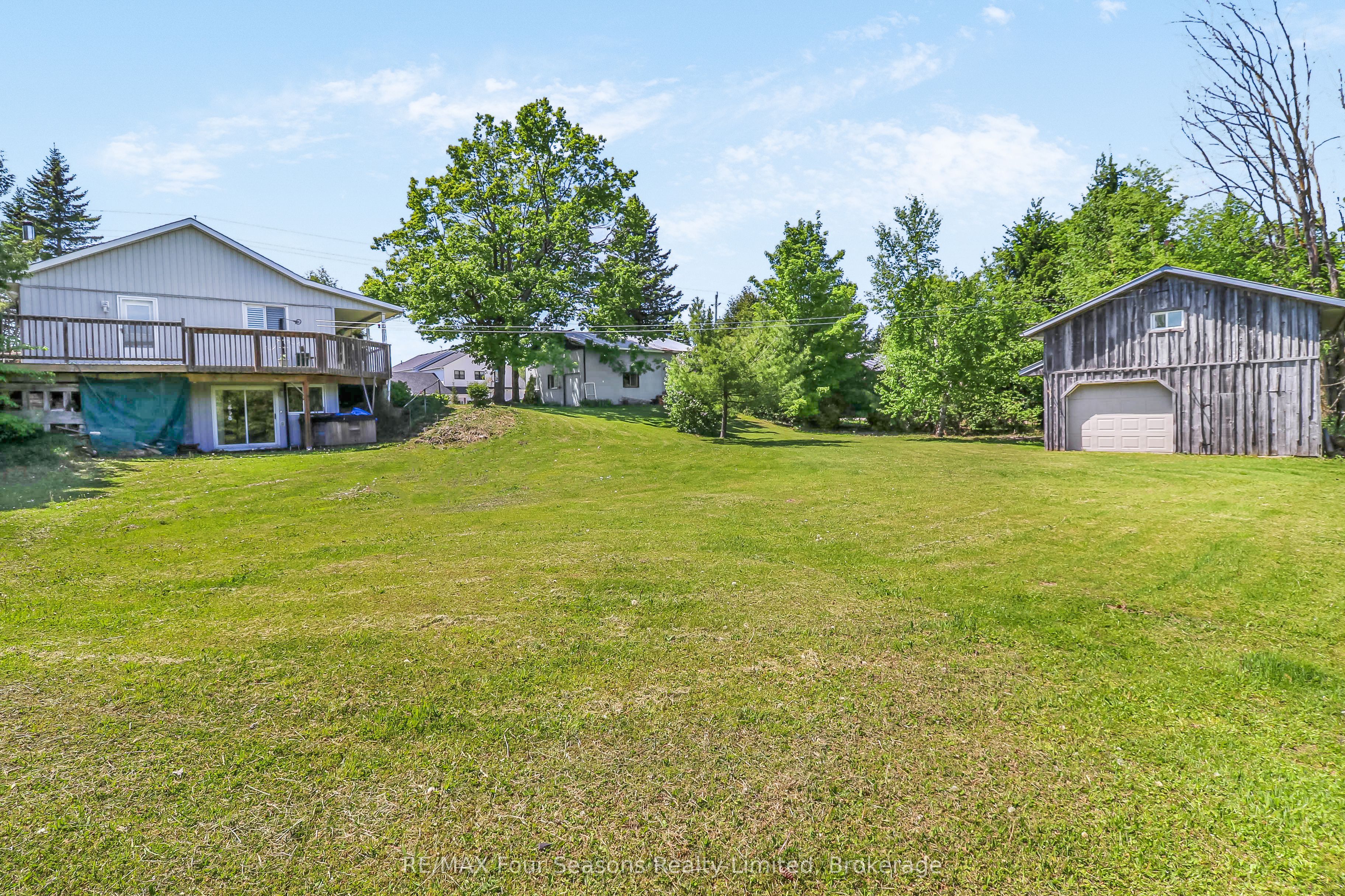 595365 4th Line, Blue Mountains, ON N0H 2E0 photo 4