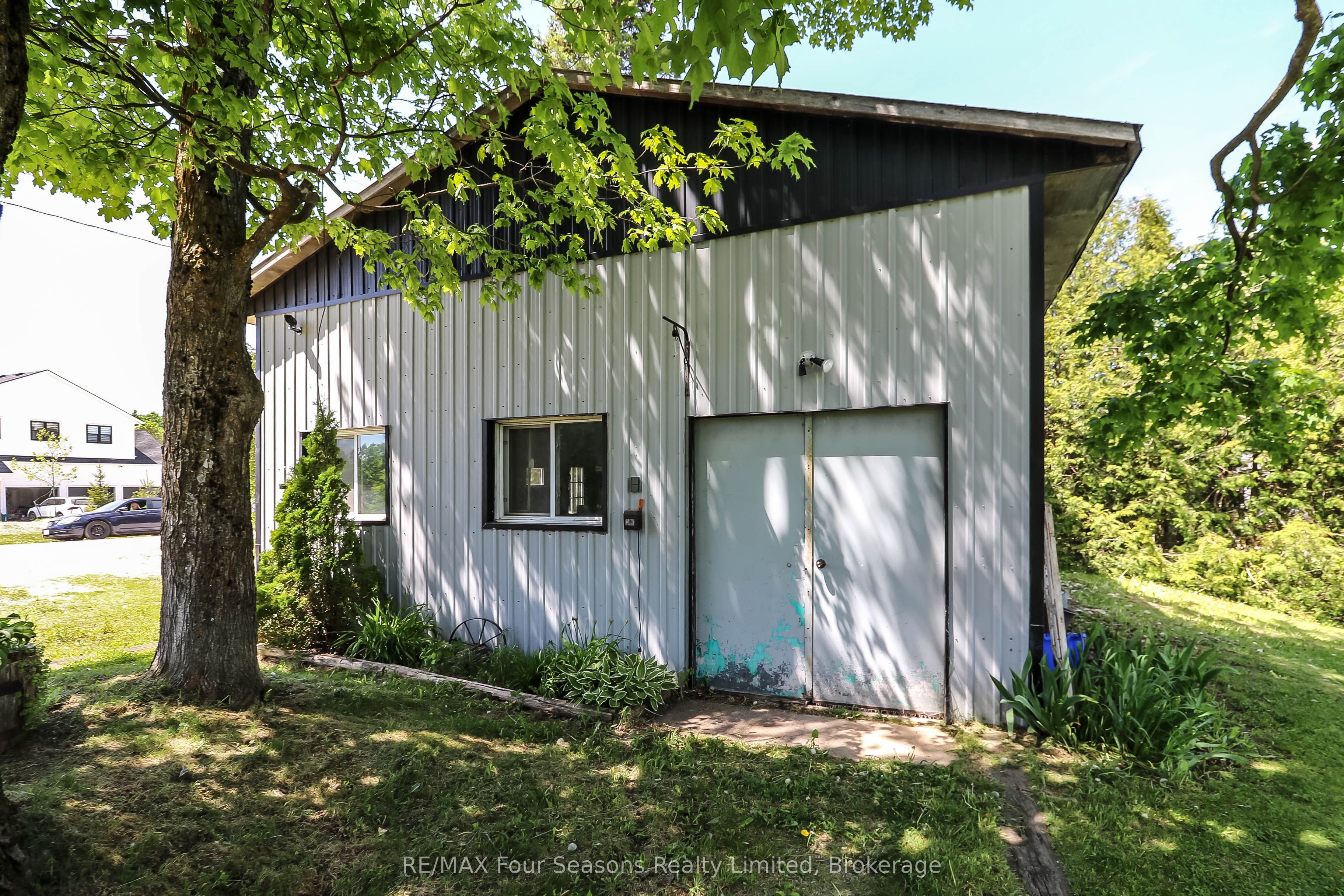 595365 4th Line, Blue Mountains, ON N0H 2E0 photo 5