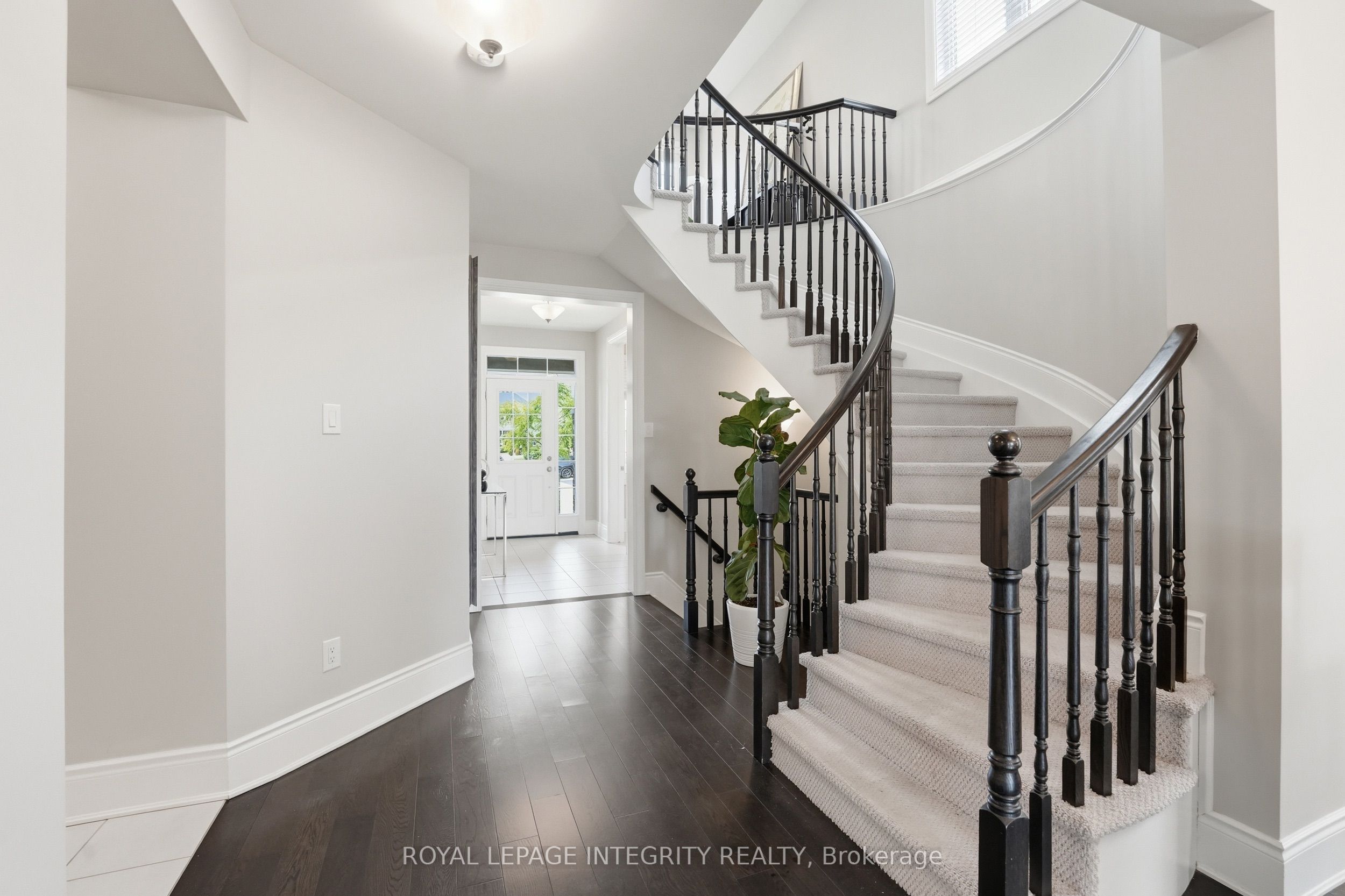 224 Ponderosa Street, Kanata, ON K2S 1E7 photo 4