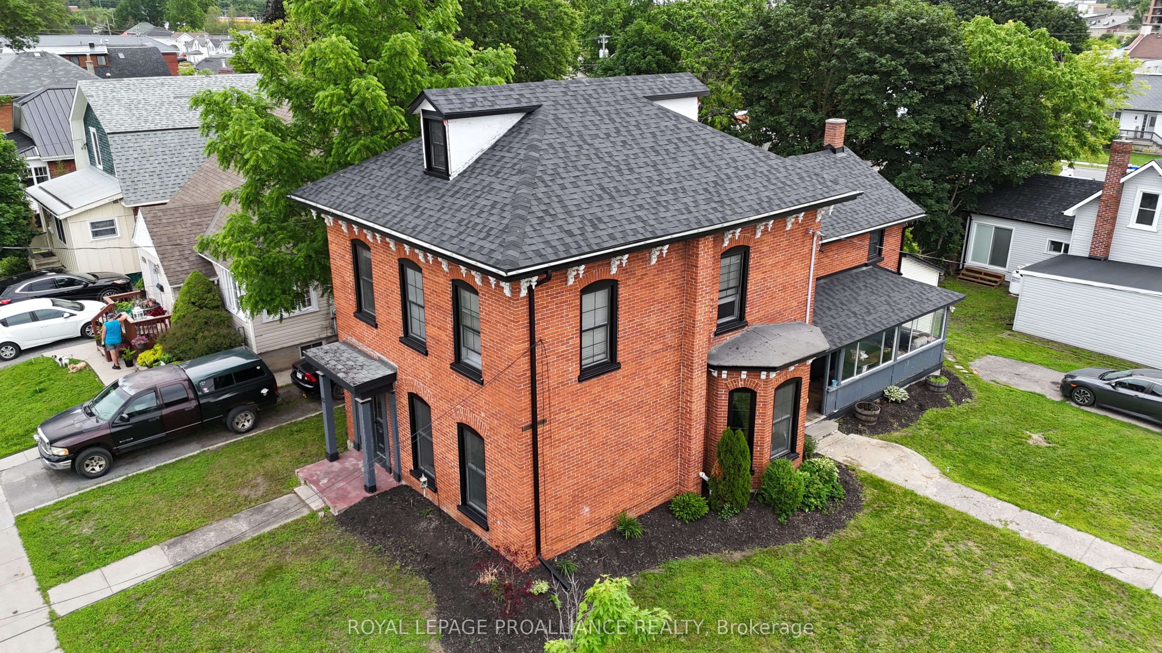 83 Cedar Street, Belleville, ON K8P 3M3 photo 4