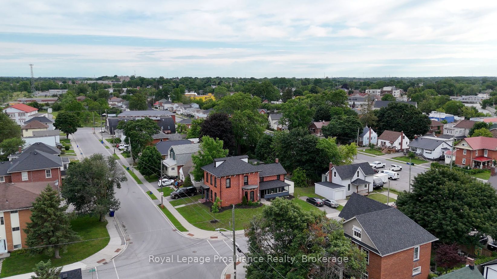 83 Cedar Street, Belleville, ON K8P 3M3 photo 5