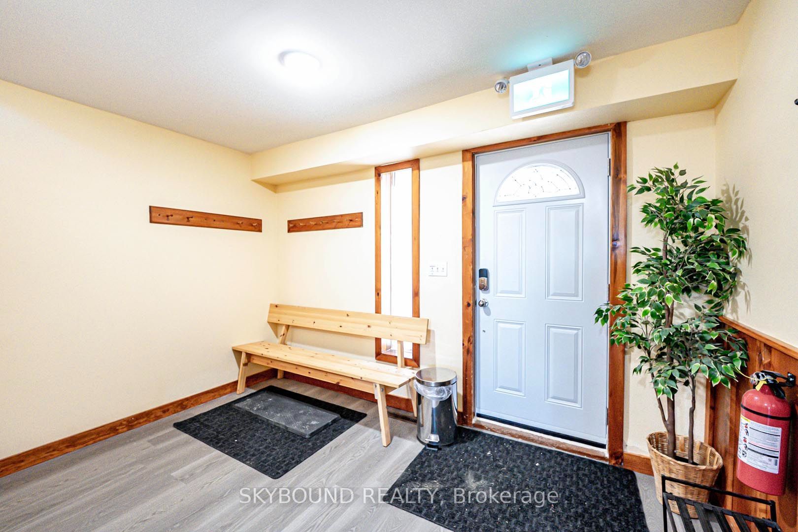 157 Tyrolean Lane, Blue Mountains, ON L9Y 0N3 photo 4