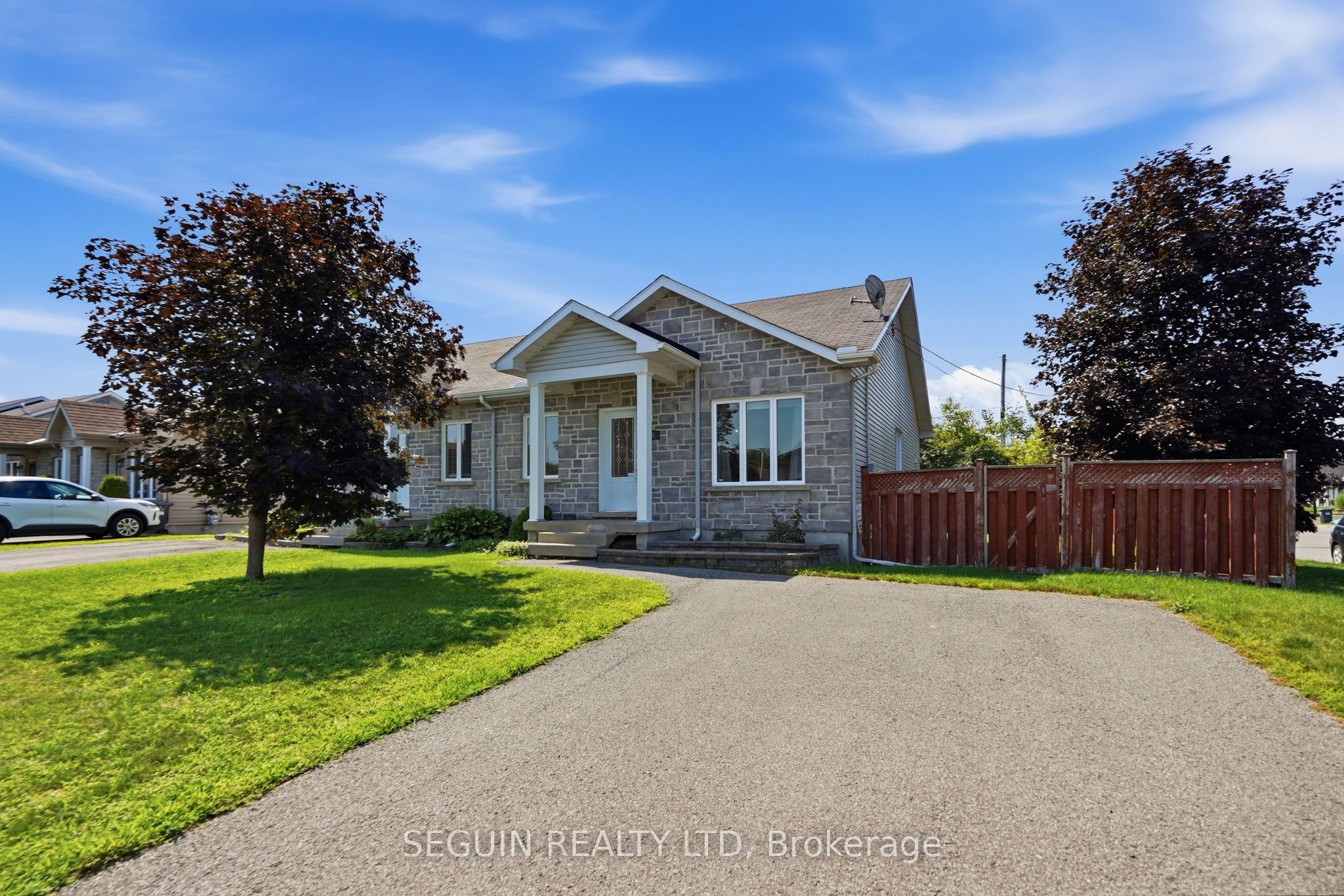 410 Marc Andre Street, Hawkesbury, ON K6A 0A5 photo 2