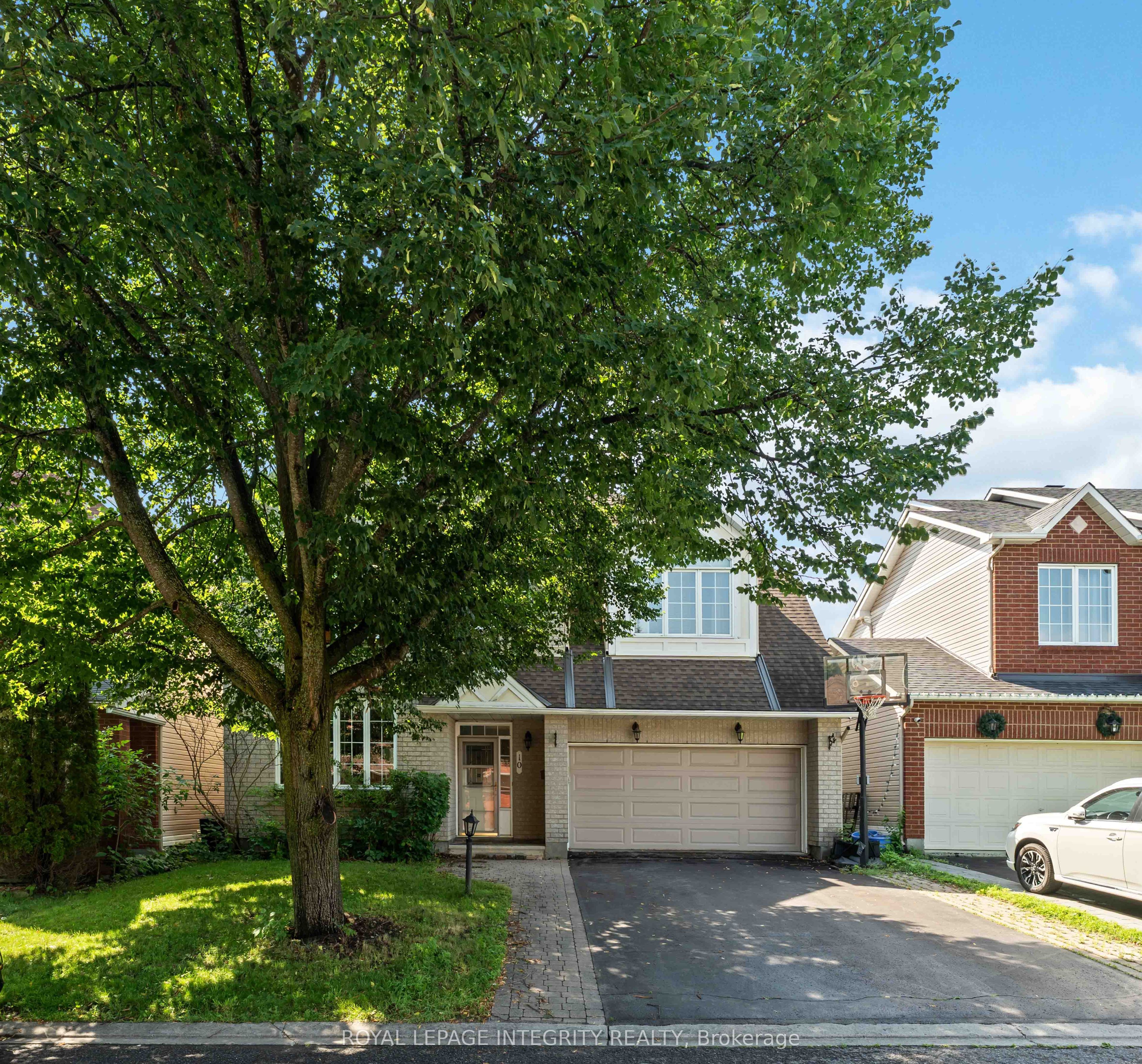 10 Westwinds Place, Barrhaven, ON K2G 6L1
