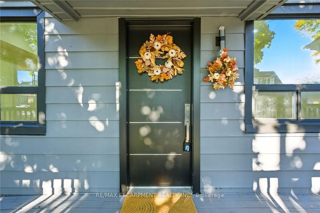 9 Alice Street, Hamilton, ON L8H 4R5 photo 3
