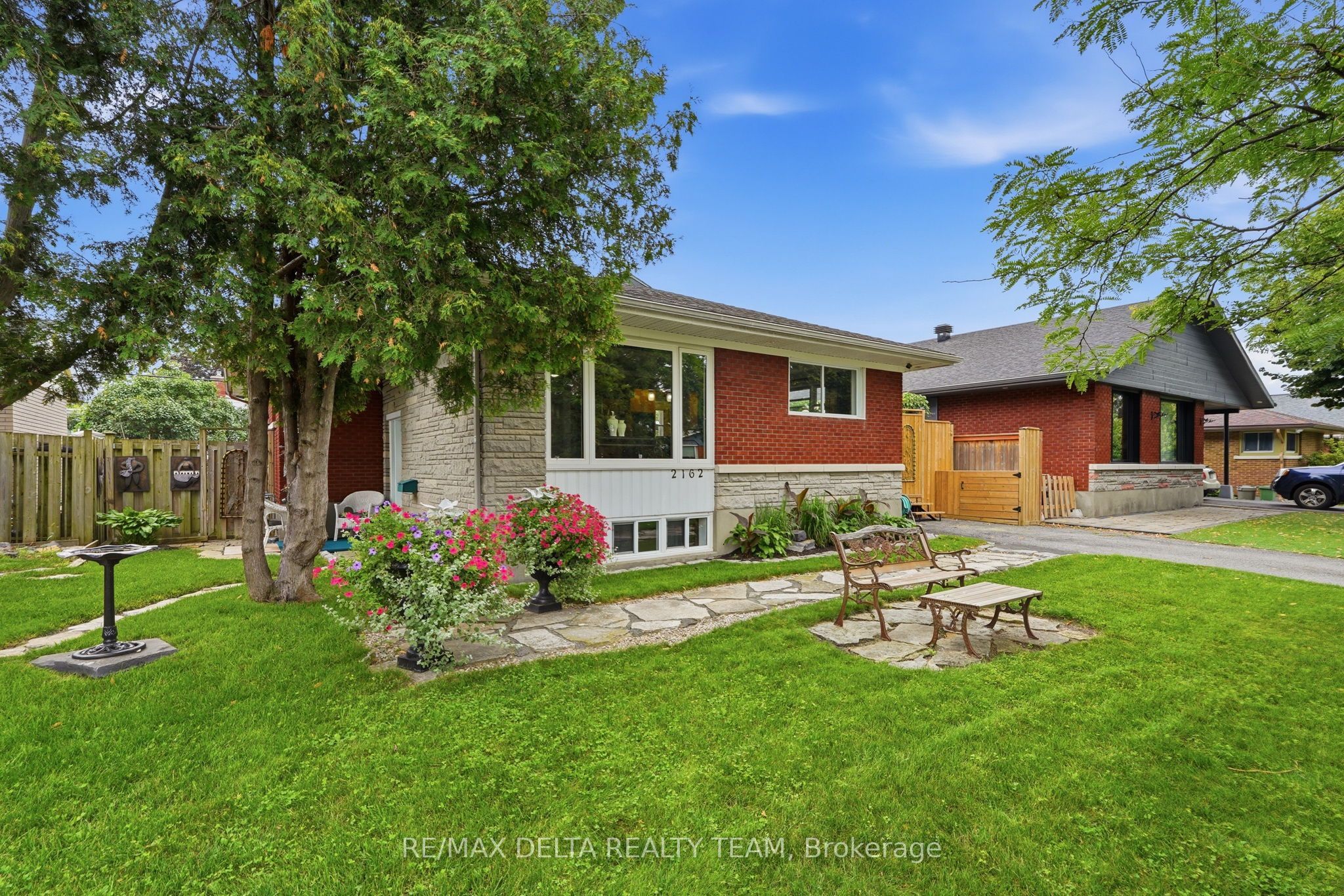 2162 Rushton Road, McKellar Heights - Glabar Park and Area, ON K2A 1N7 photo 3