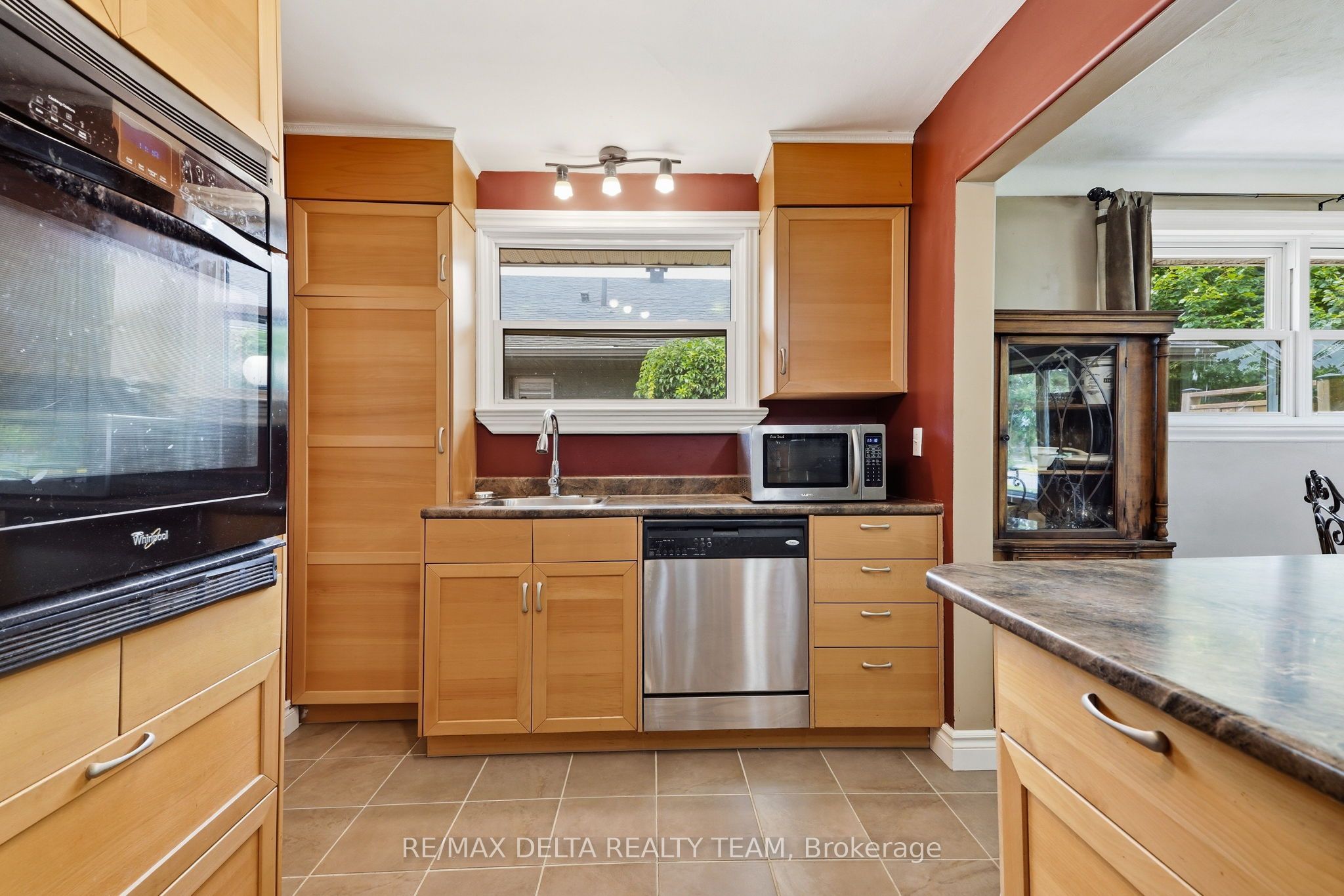 2162 Rushton Road, McKellar Heights - Glabar Park and Area, ON K2A 1N7 photo 5