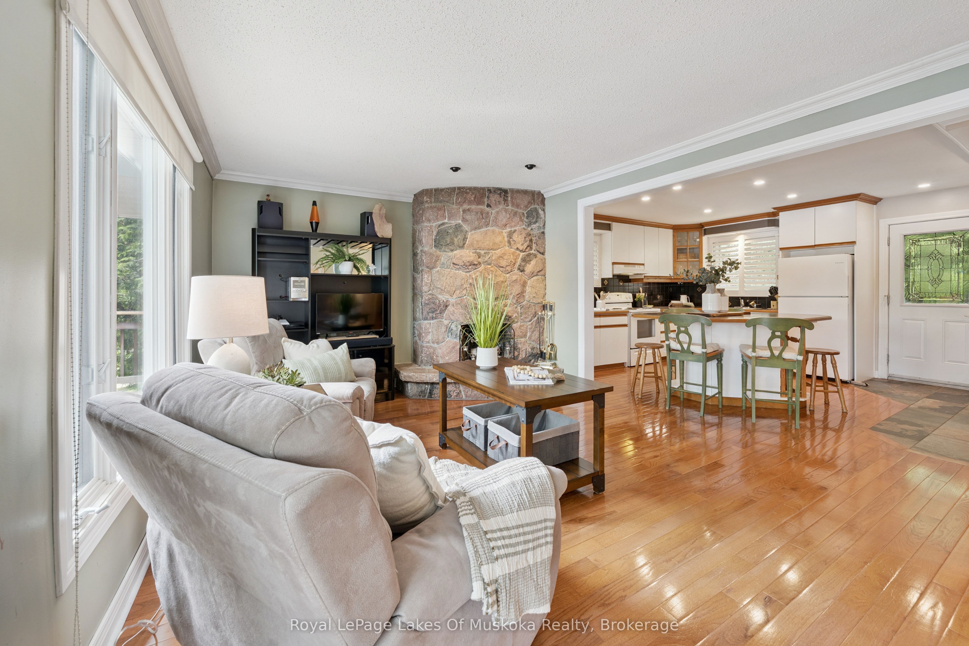 1082 Kawagama Lake Road, Algonquin Highlands, ON P0A 1E0
