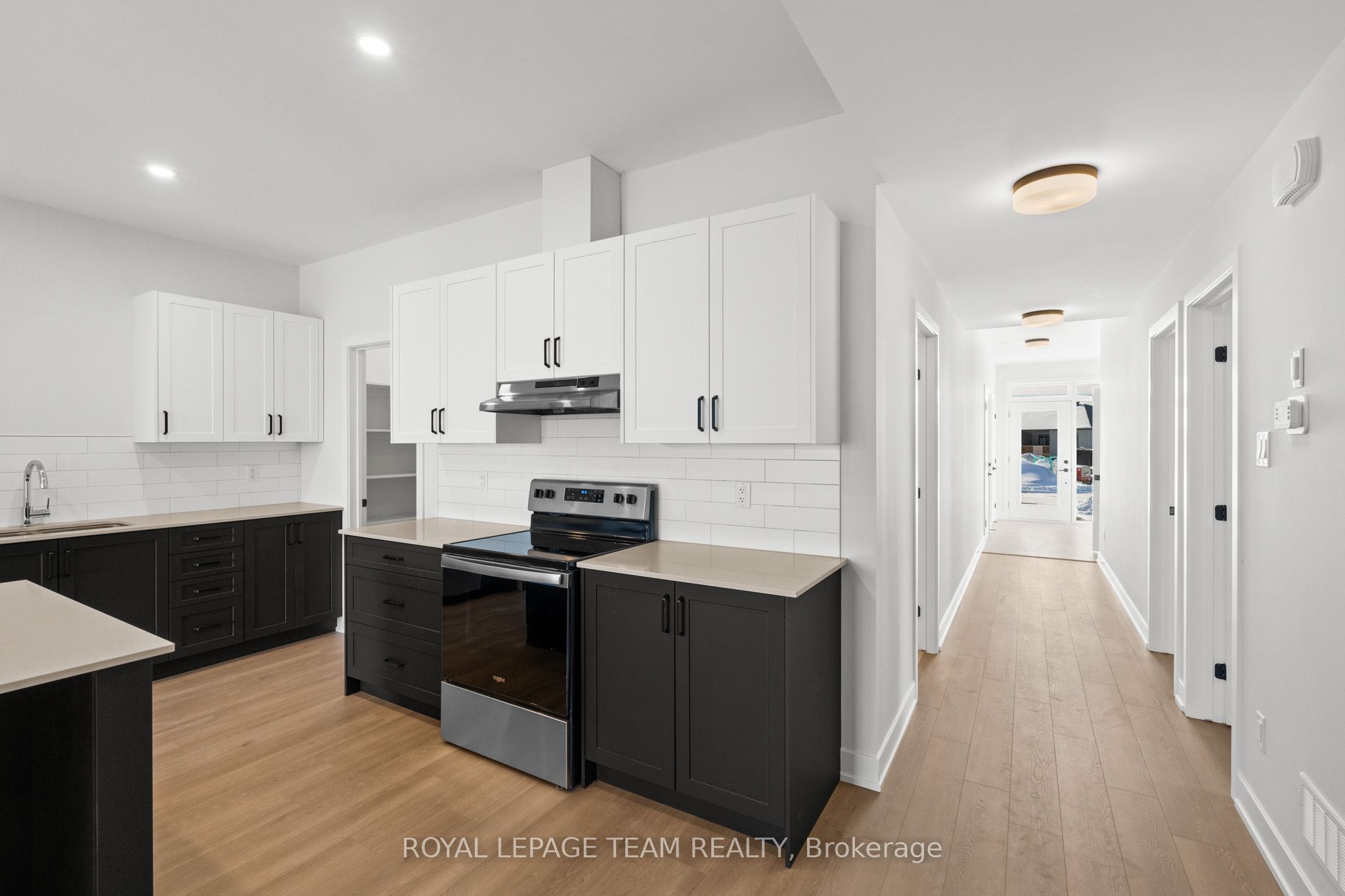 1098 Moore Street 2, Brockville, ON K6V 7N1 photo 4