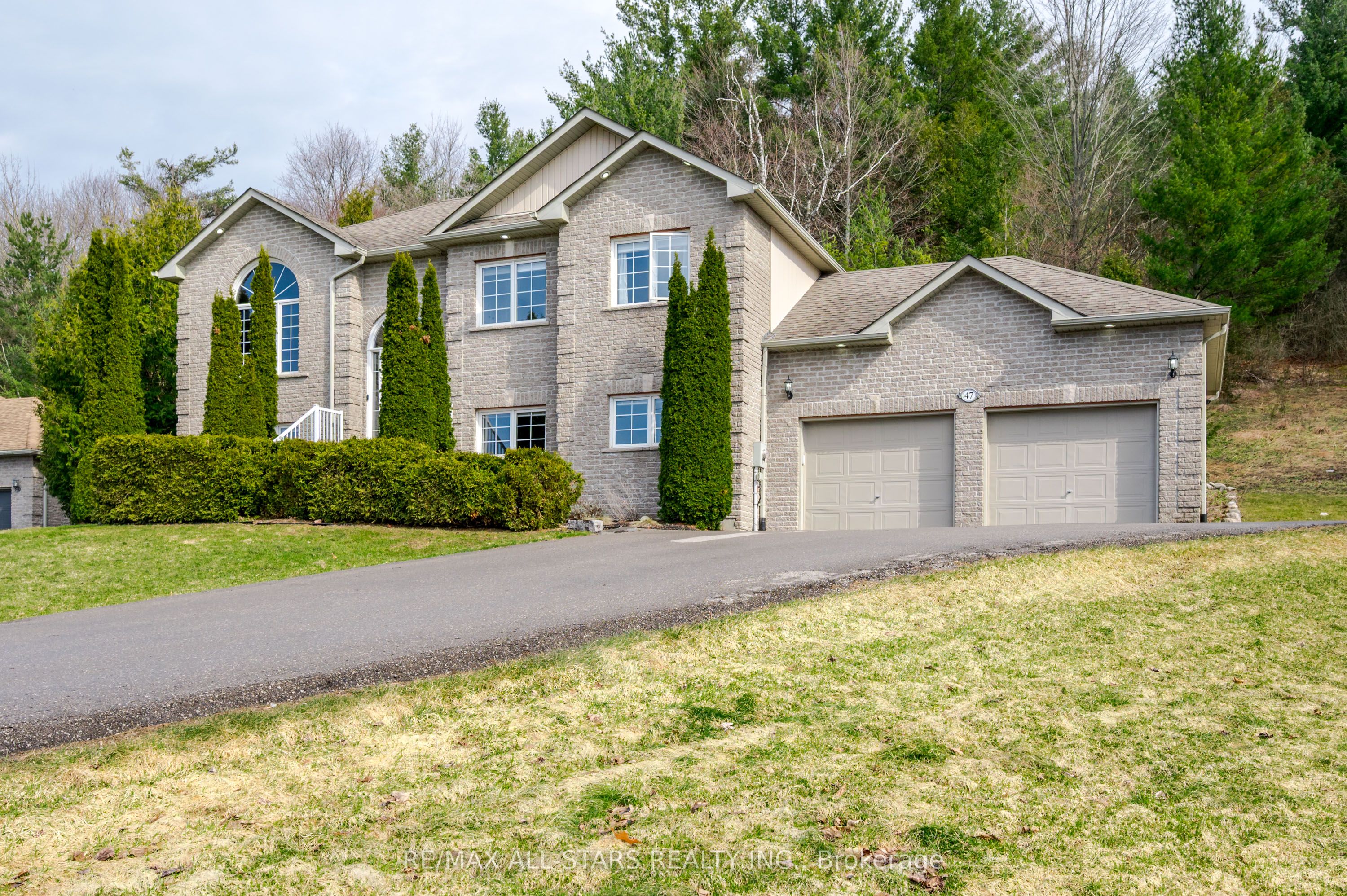 47 Meadowland Drive, Hamilton Township, ON K0K 1C0