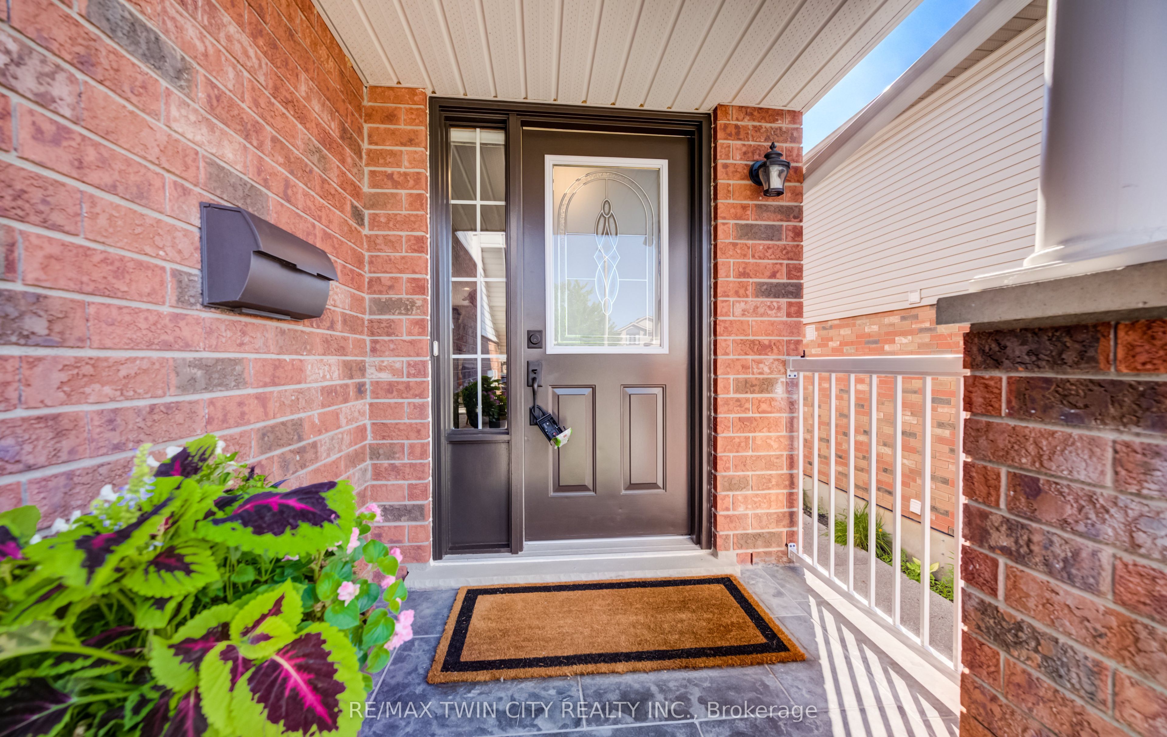 511 Chesapeake Crescent, Waterloo, ON N2K 4G1 photo 5
