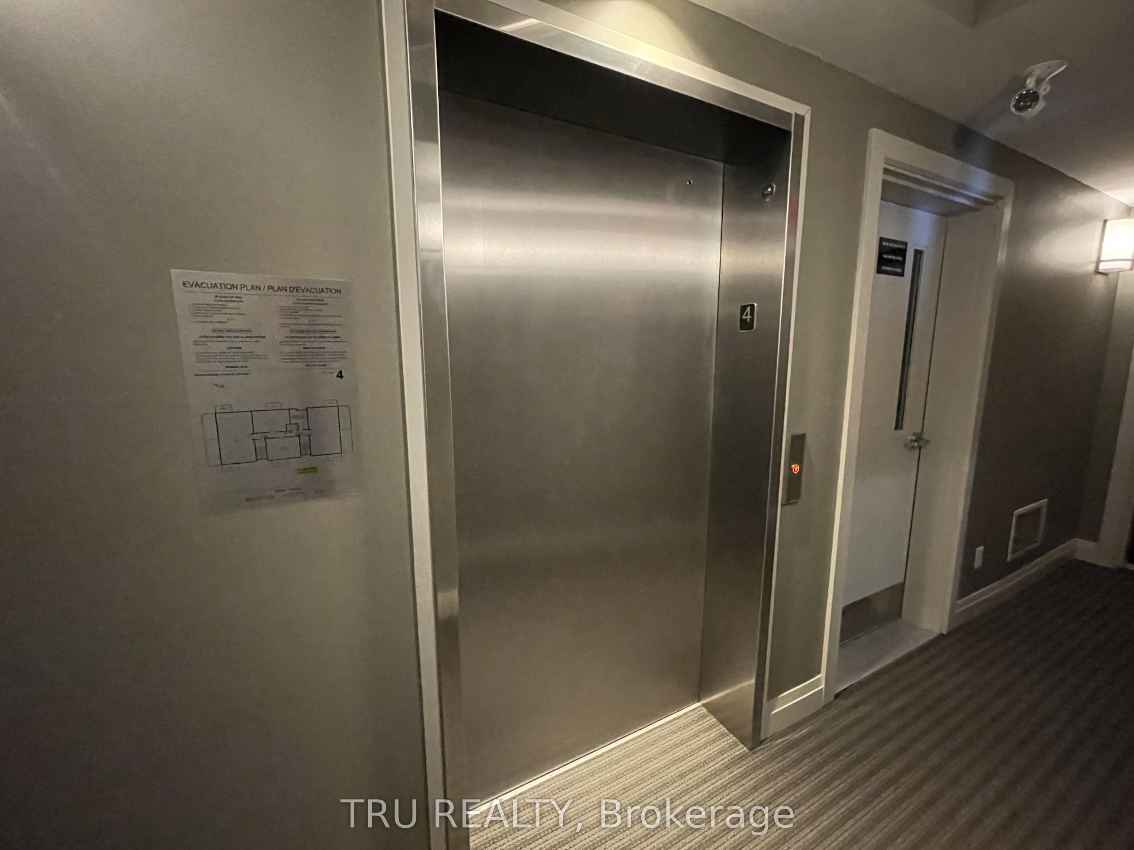 655 Beauparc Private 404, Cyrville - Carson Grove - Pineview, ON K1J 0B6 photo 5