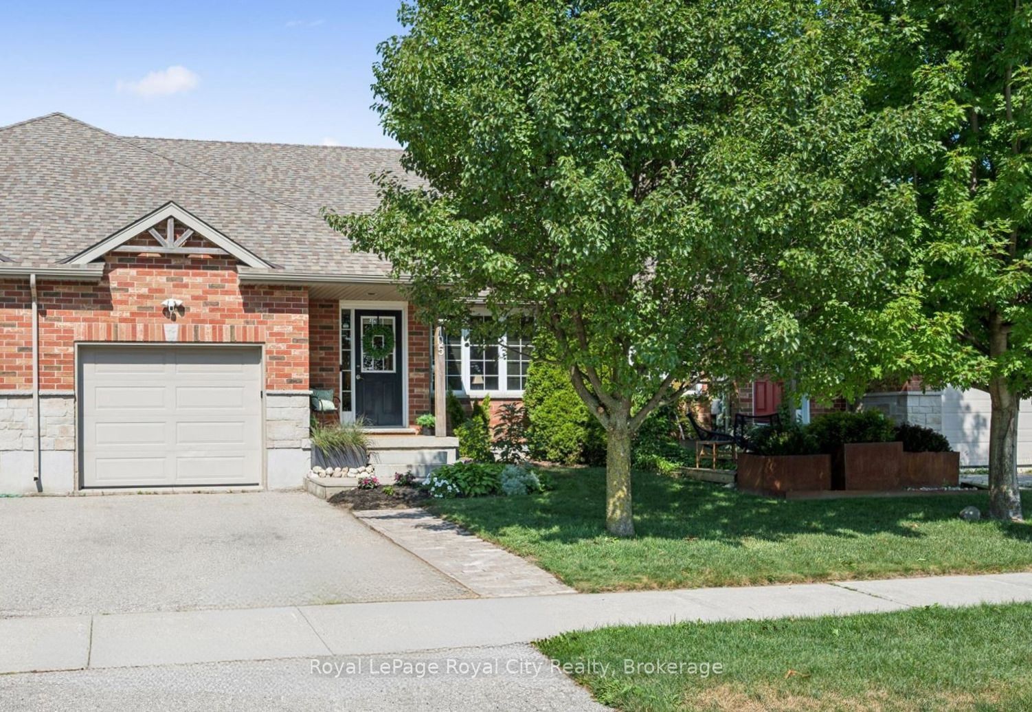 105 Spencer Drive, Centre Wellington, ON N0B 1S0