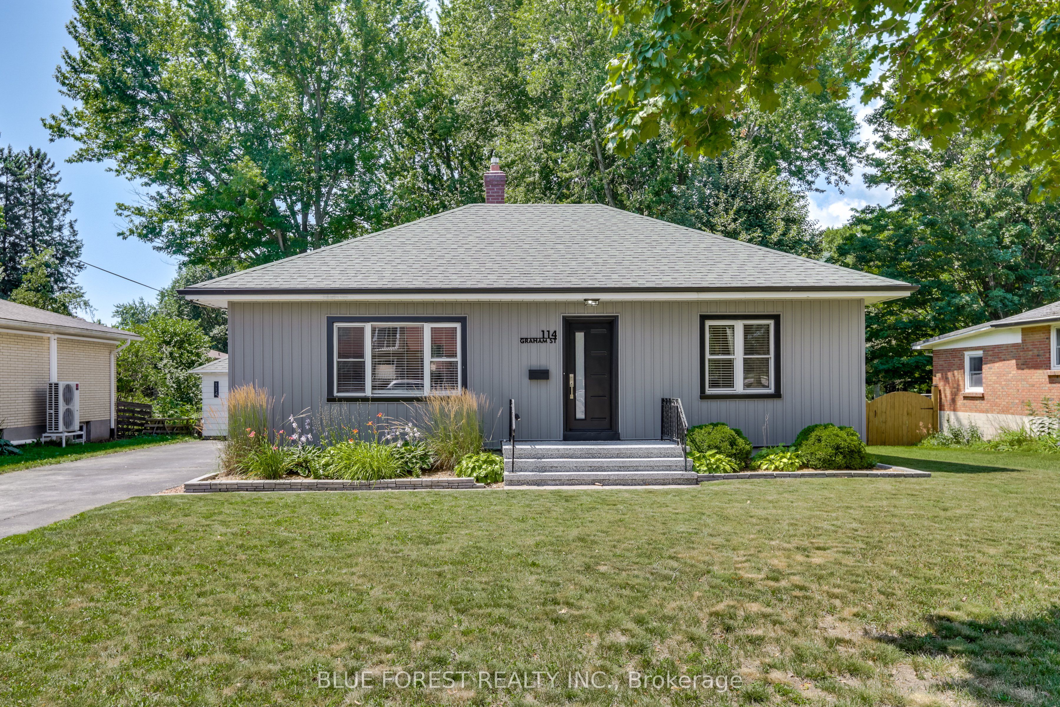 114 Graham Road, West Elgin, ON N0L 2P0