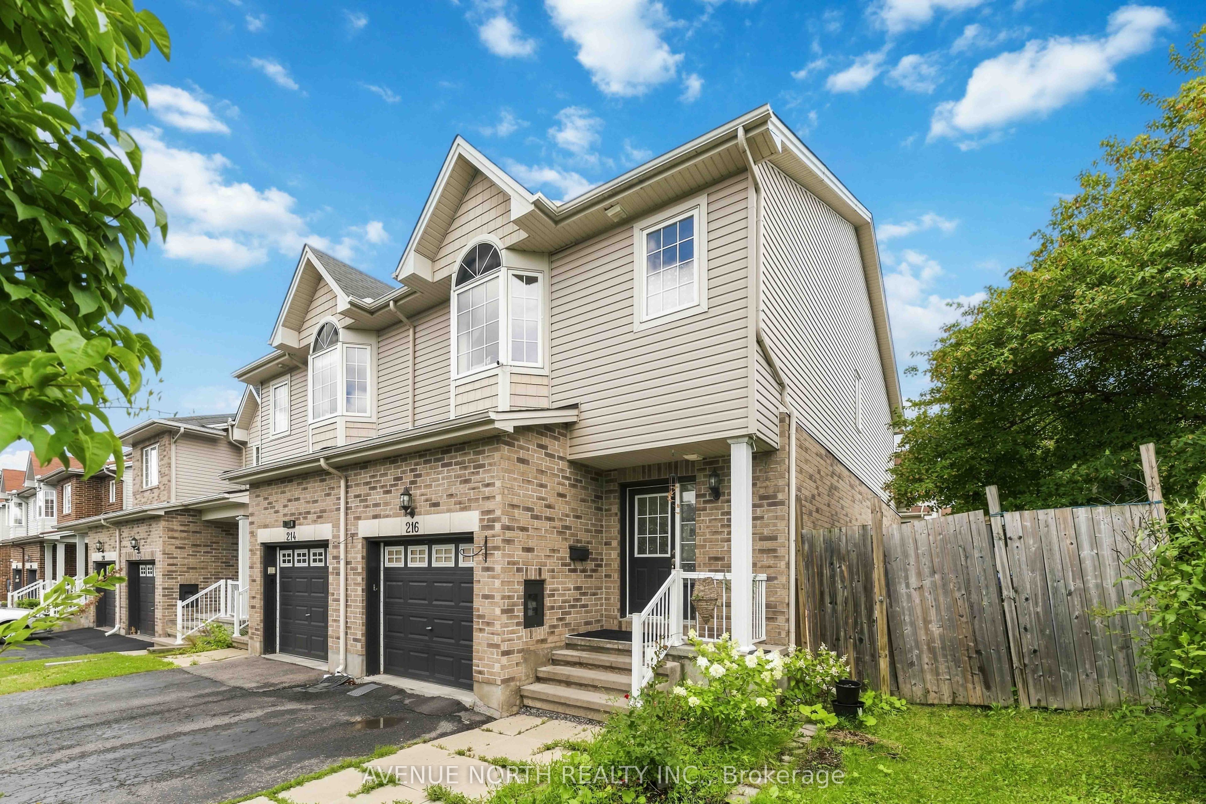 216 Cityview Crescent, Orleans - Cumberland and Area, ON K4A 0T9 photo 3