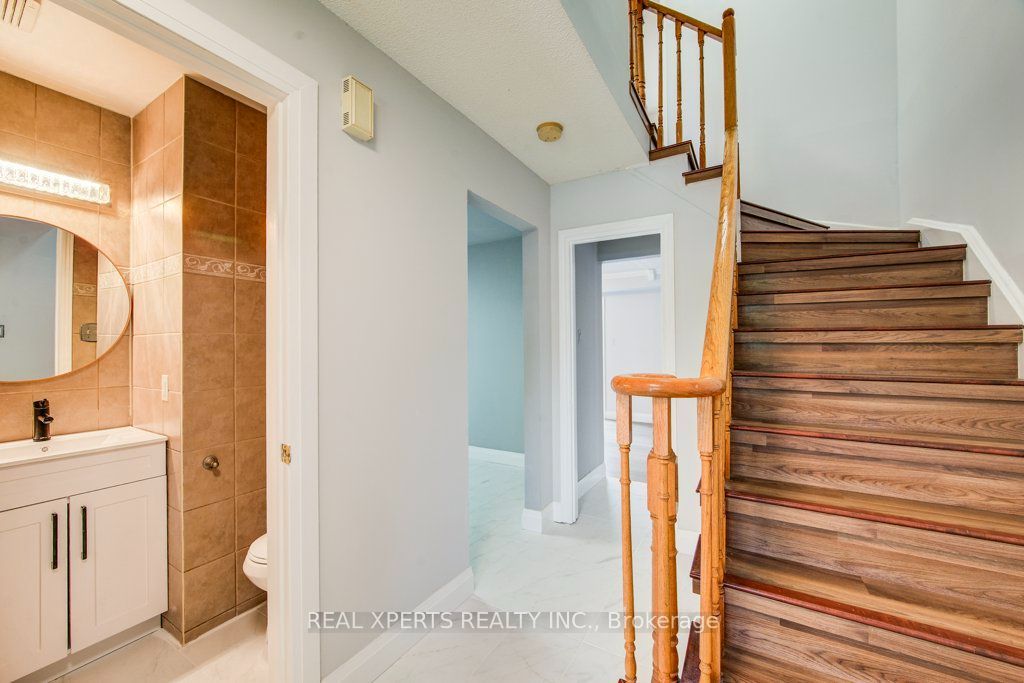 436 Auden Road, Guelph, ON N1E 6V7 photo 3