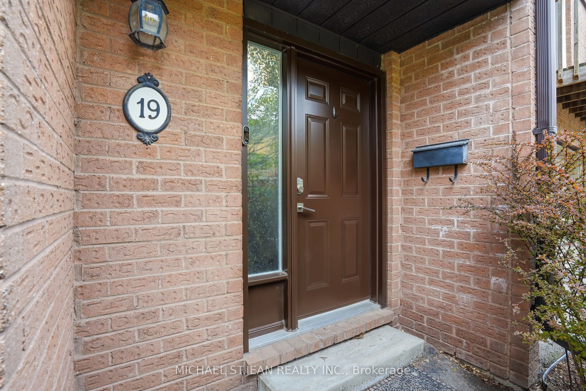445 Stone Church Road W 19, Hamilton, ON L9B 2L5 photo 5
