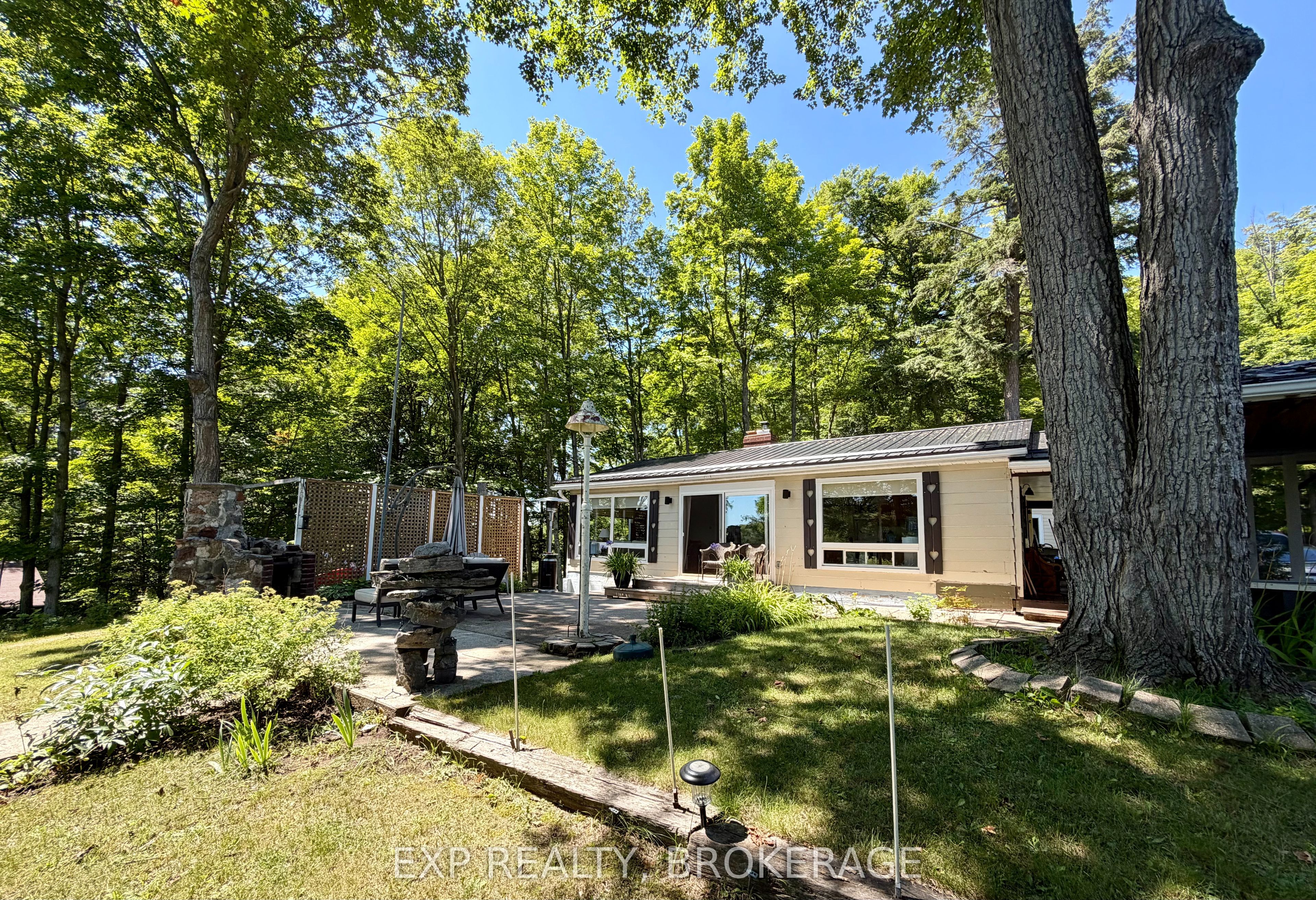 2107 Hambly Lane, South Frontenac, ON K0H 1W0 photo 5