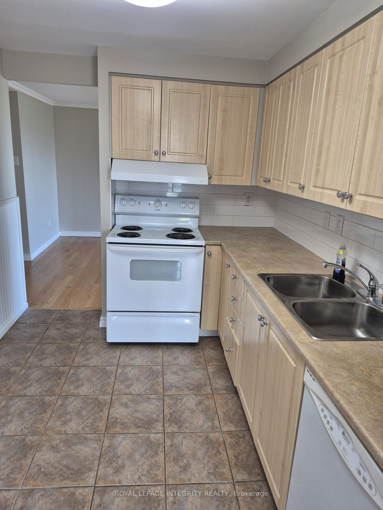 960 Teron Road 604, Kanata, ON K2K 2B6 photo 5