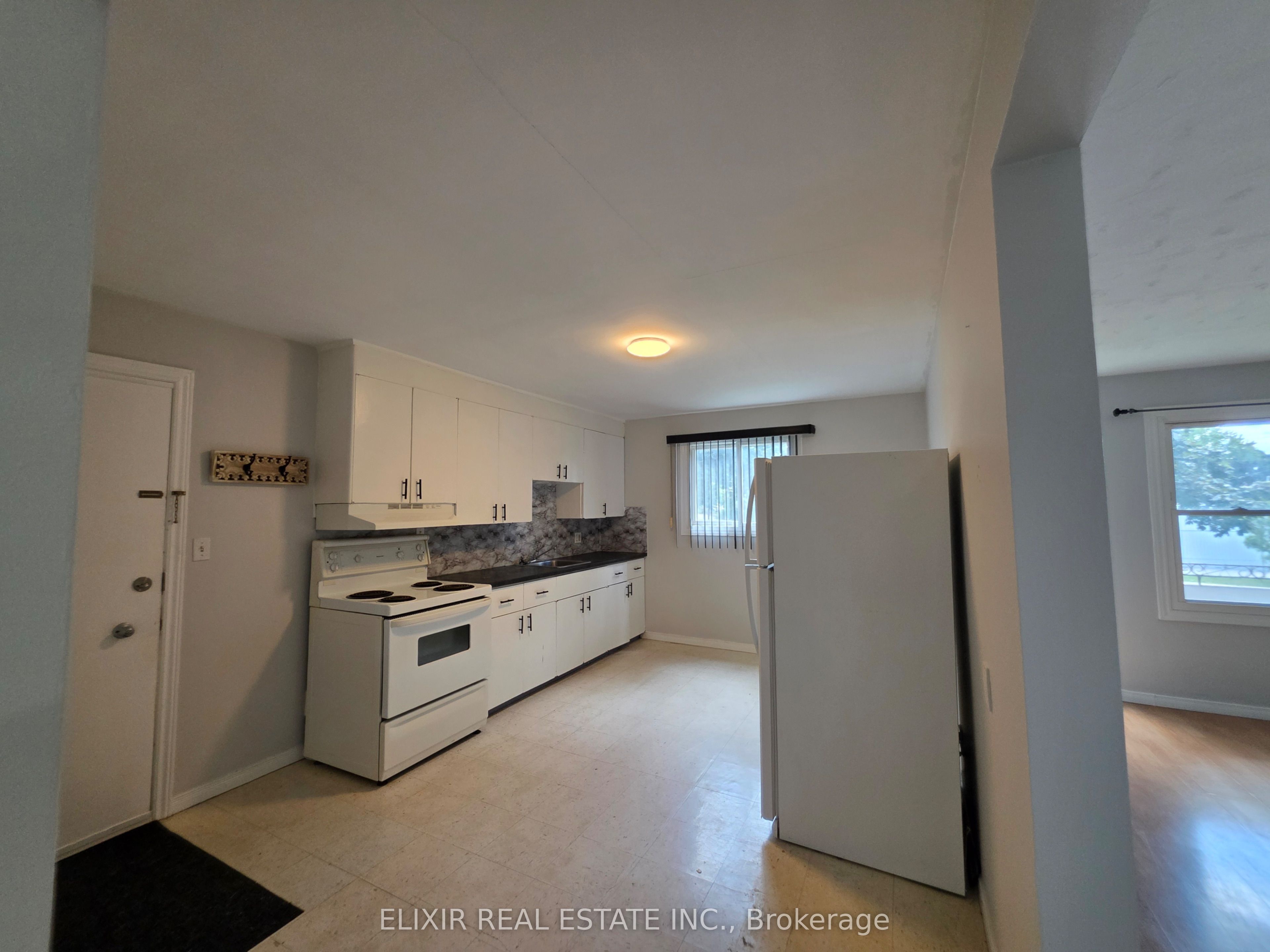 362 Grey Street 3, Brantford, ON N3S 4X4 photo 3
