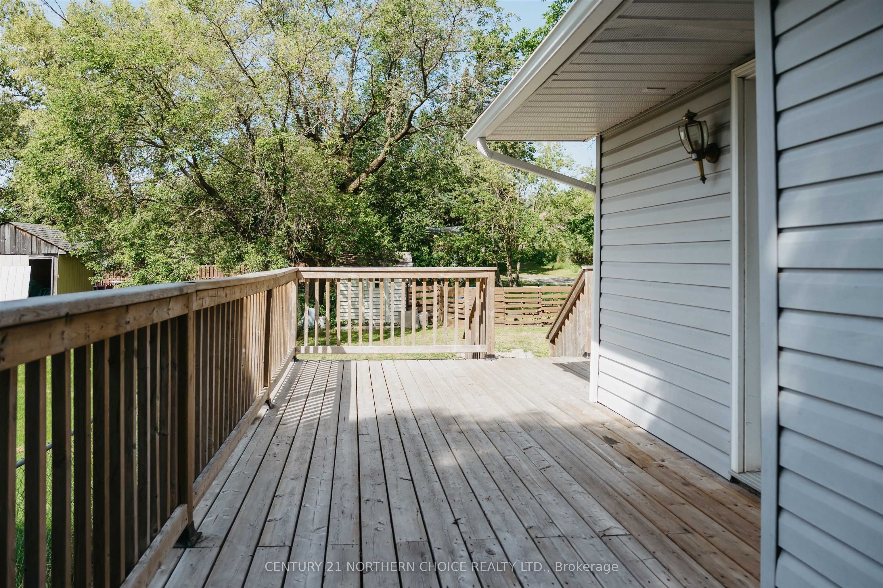 210 Mellick Avenue, Kenora, ON P9N 3C7 photo 5