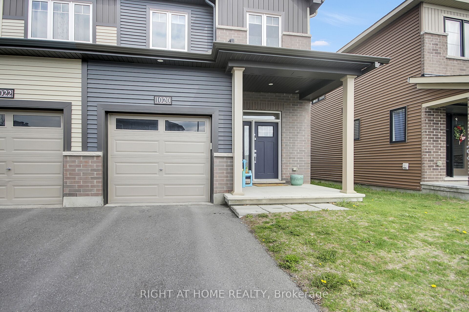 1020 Ballyhale Heights, Barrhaven, ON K2J 6Y6 photo 3