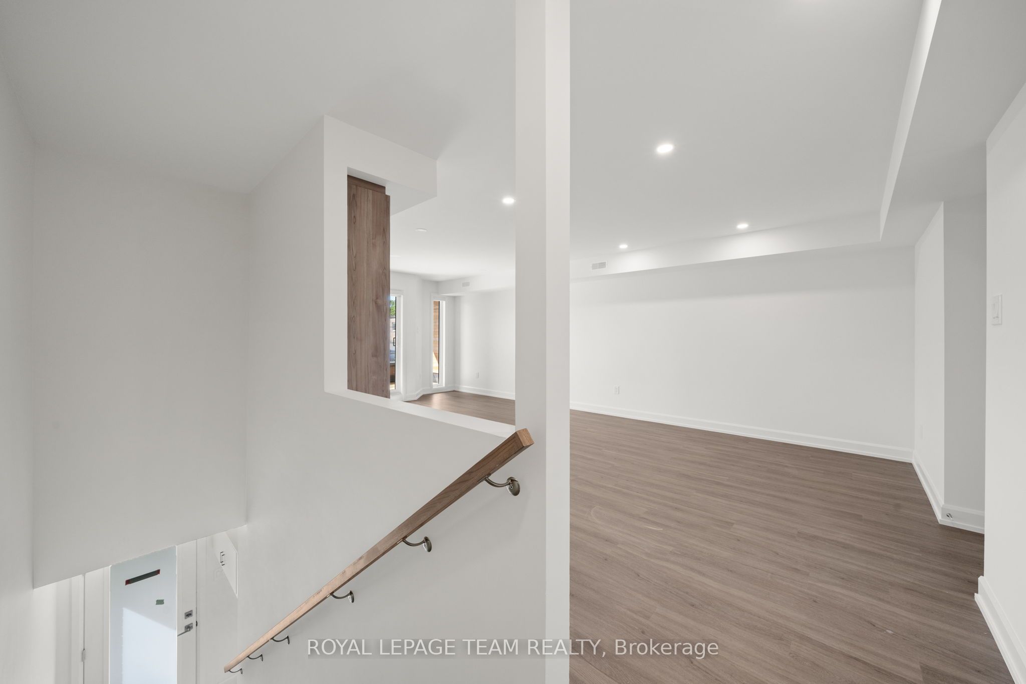 1231 Shillington Avenue Upper, Carlington - Central Park, ON K1Z 7Z9 photo 5