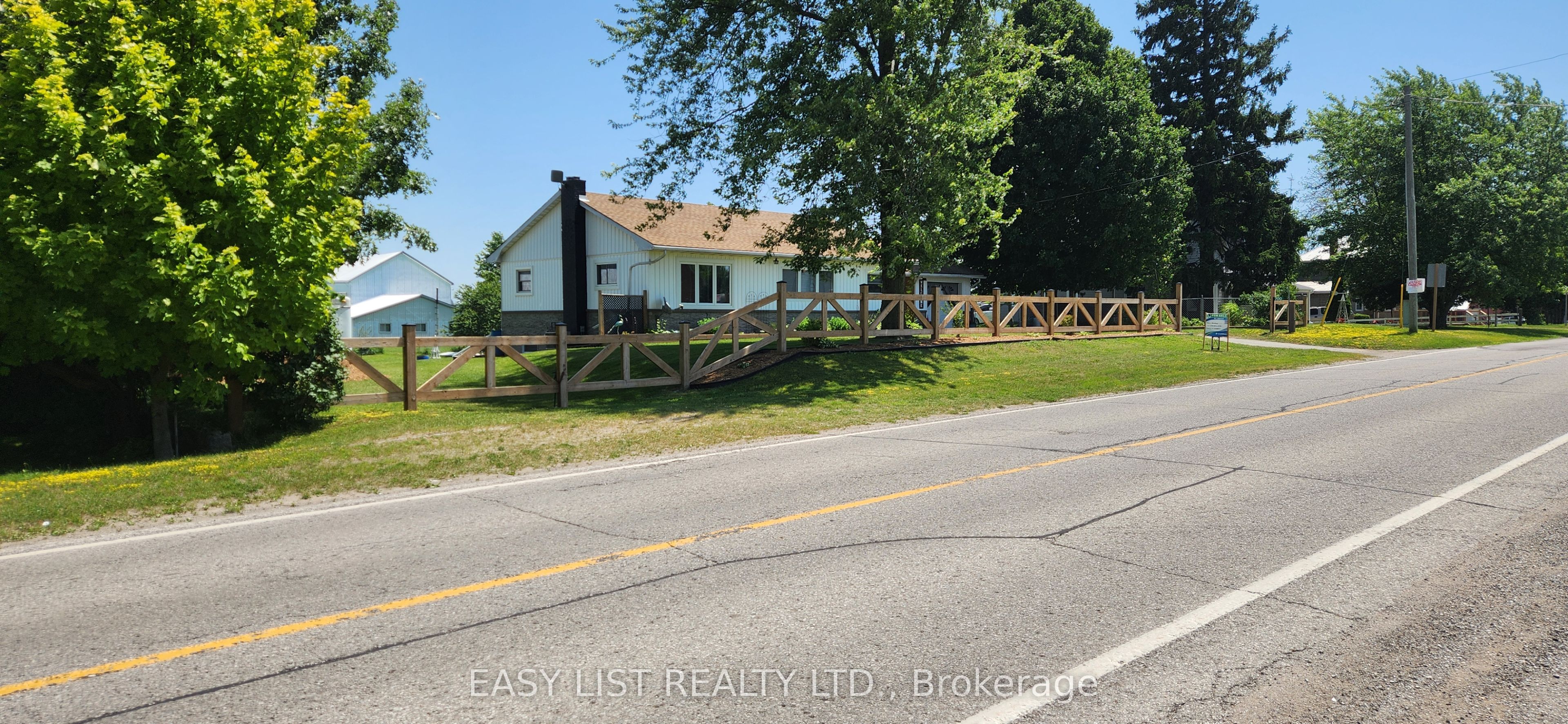 700 Norfolk County Road 28, Norfolk, ON N0E 1G0 photo 2
