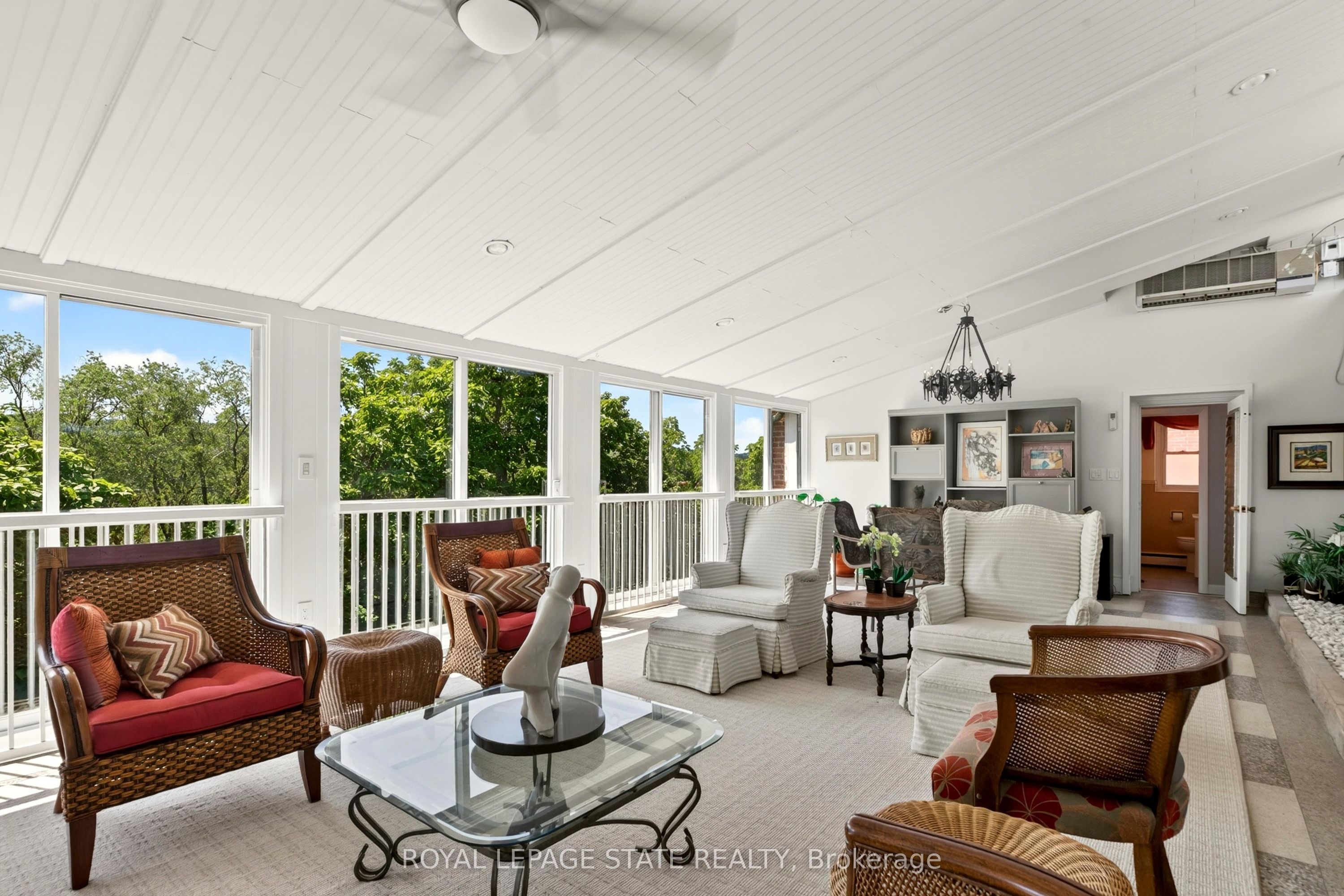 9 Grant Boulevard 602, Hamilton, ON L9H 4L5