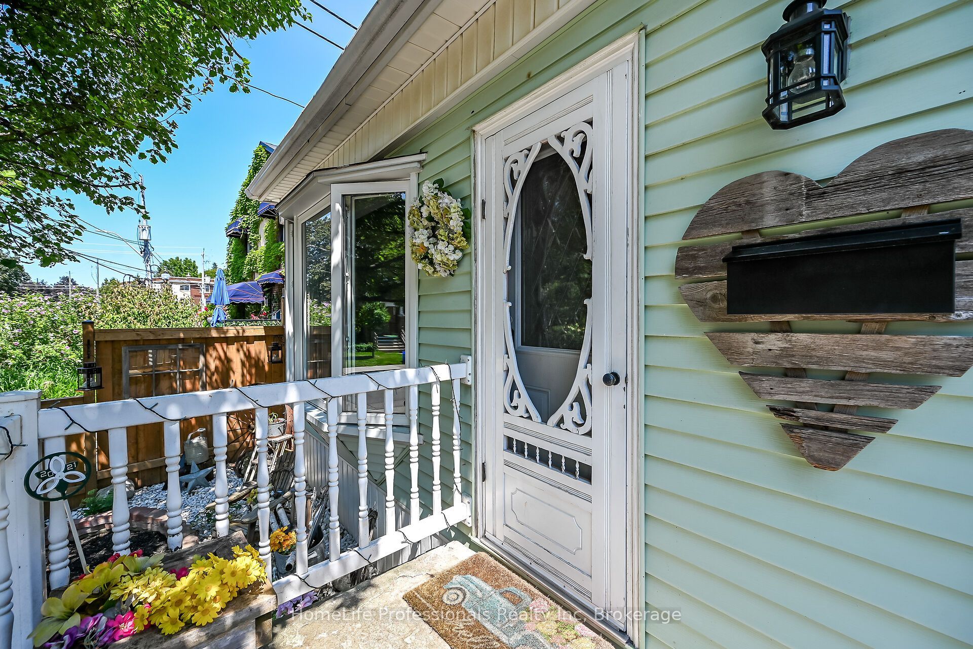13 Paisley Avenue S, Hamilton, ON L8S 1T8 photo 3