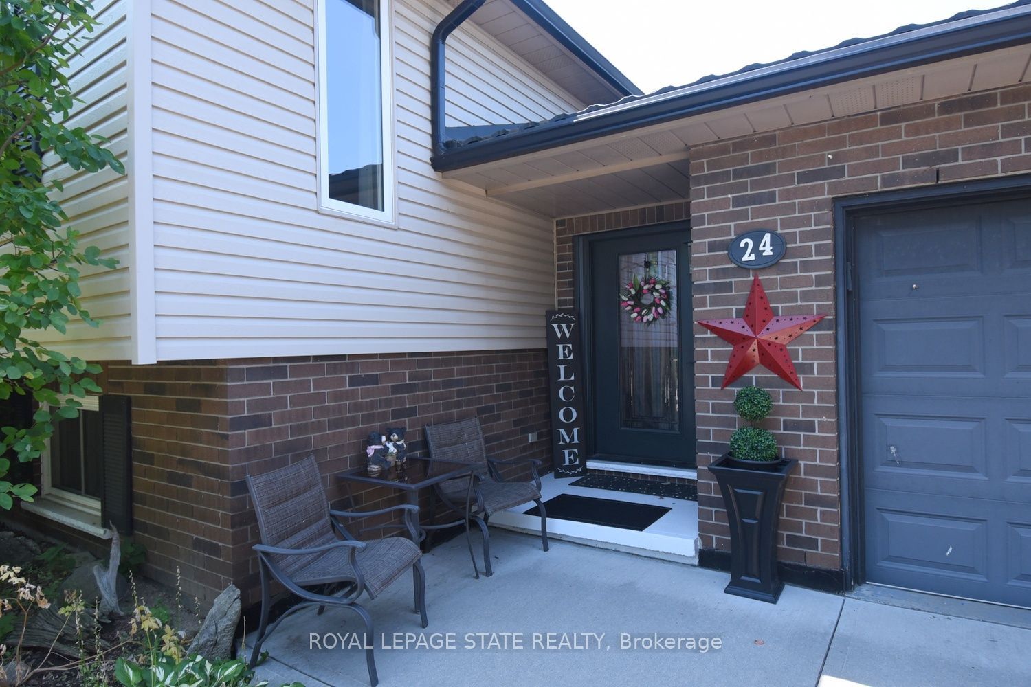 24 Buchanan Drive, Haldimand, ON N3W 1H1 photo 4