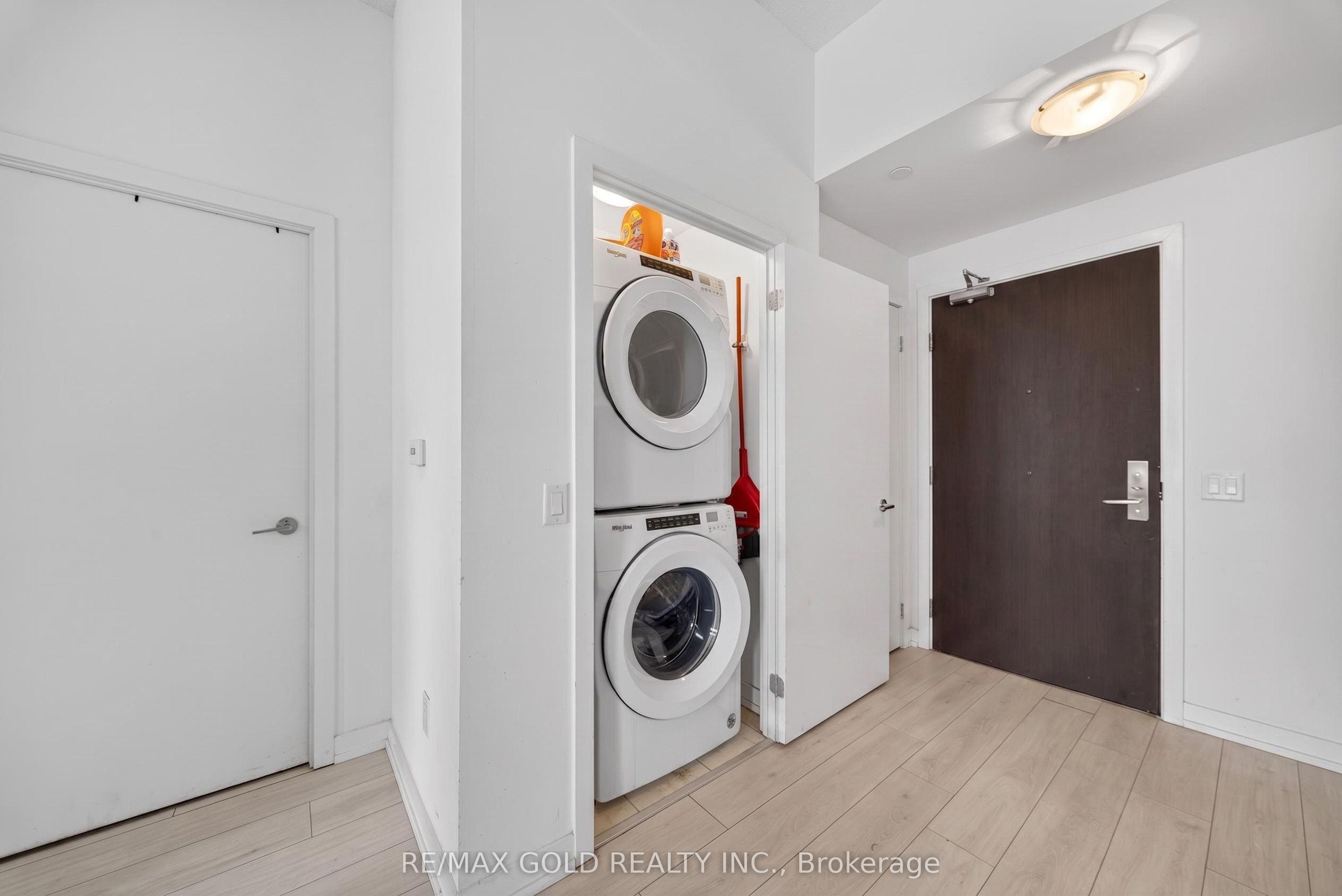 55 Duke Street W 508, Kitchener, ON N2H 0C9 photo 5