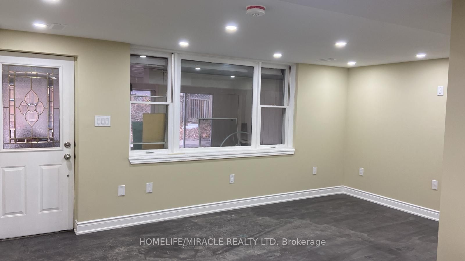25 Thornridge Crescent Main floor, Kitchener, ON N2M 4V9