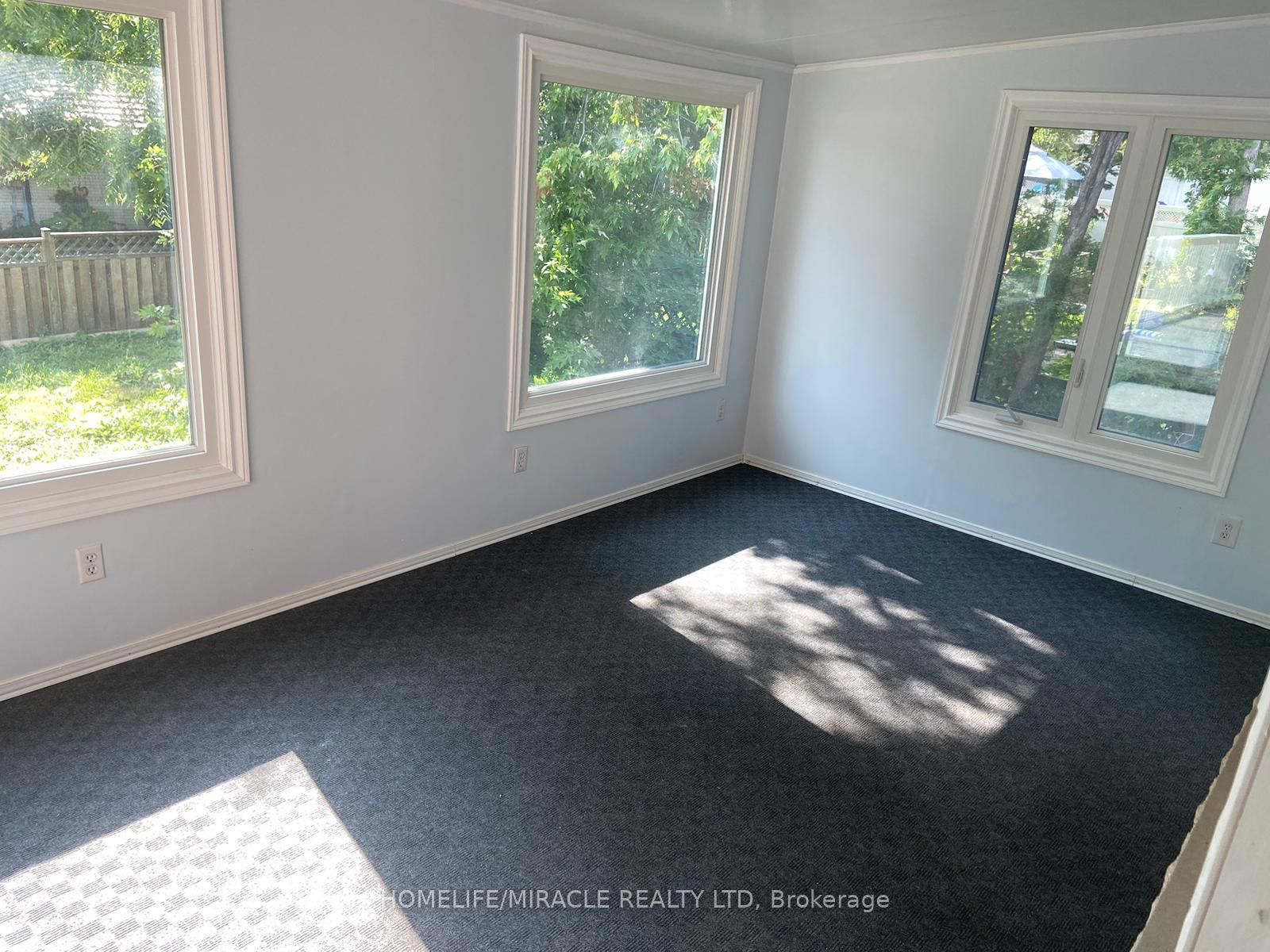 25 Thornridge Crescent Main floor, Kitchener, ON N2M 4V9 photo 4