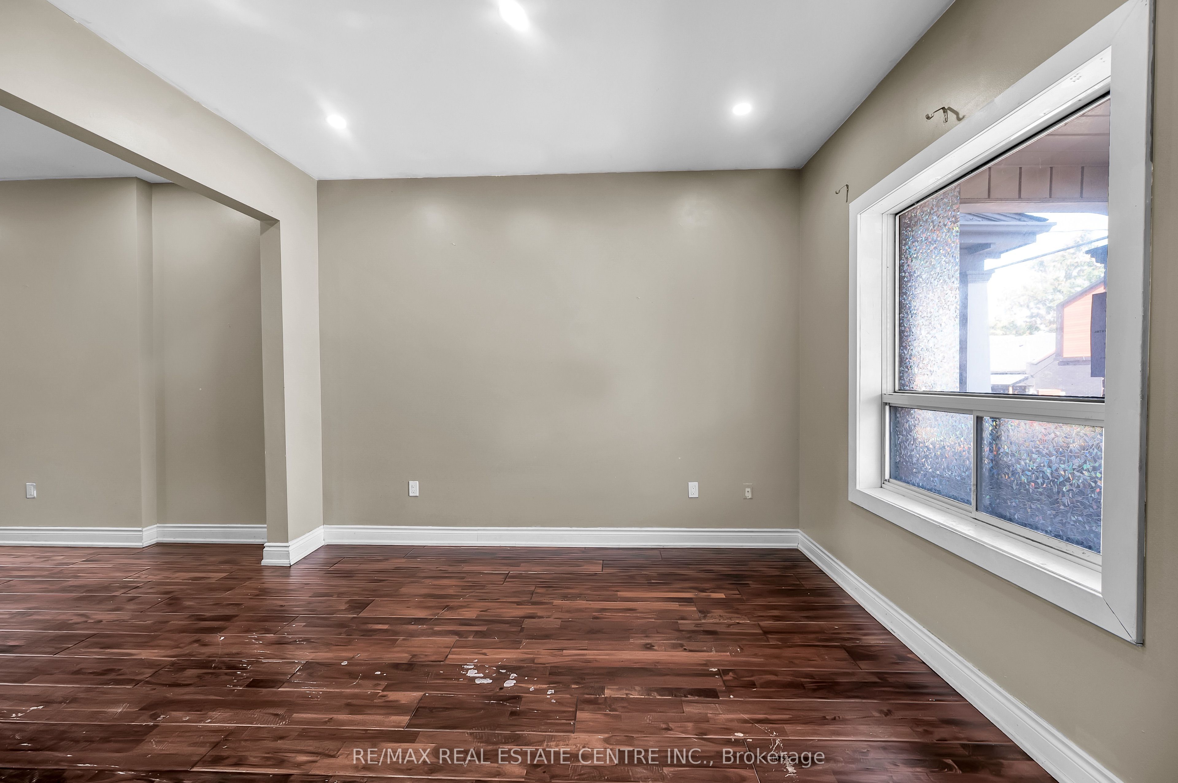 334 CANNON Street E, Hamilton, ON L8L 2B9 photo 4