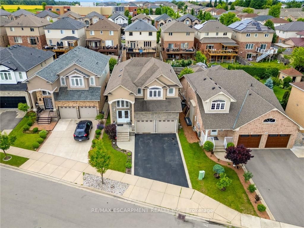 52 Arrowhead Drive, Hamilton, ON L8W 3Y2 photo 3