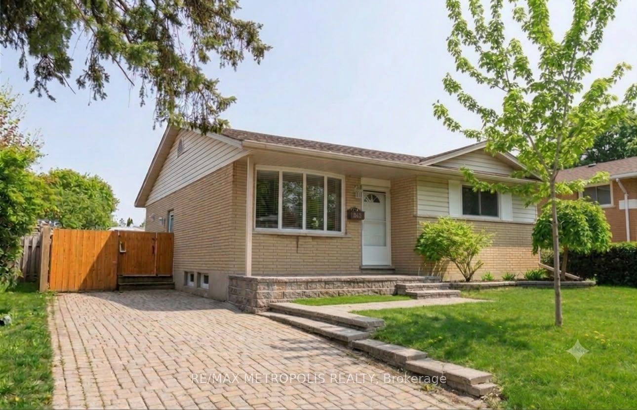 615 Dogwood Lane, Waterloo, ON N2L 4Y2