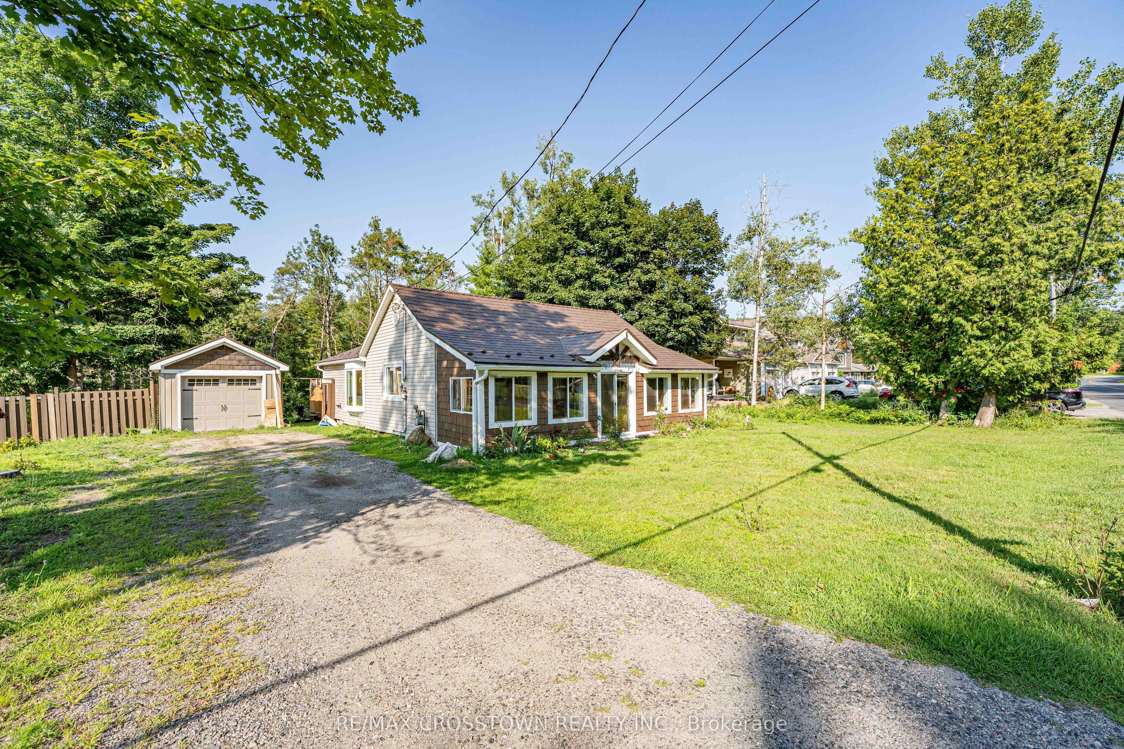 1430 Muskoka Road N, Gravenhurst, ON P1P 1R7 photo 3
