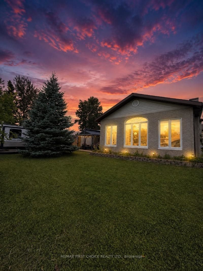 109 Clarke Avenue, Greenstone, ON P0T 1M0 photo 2