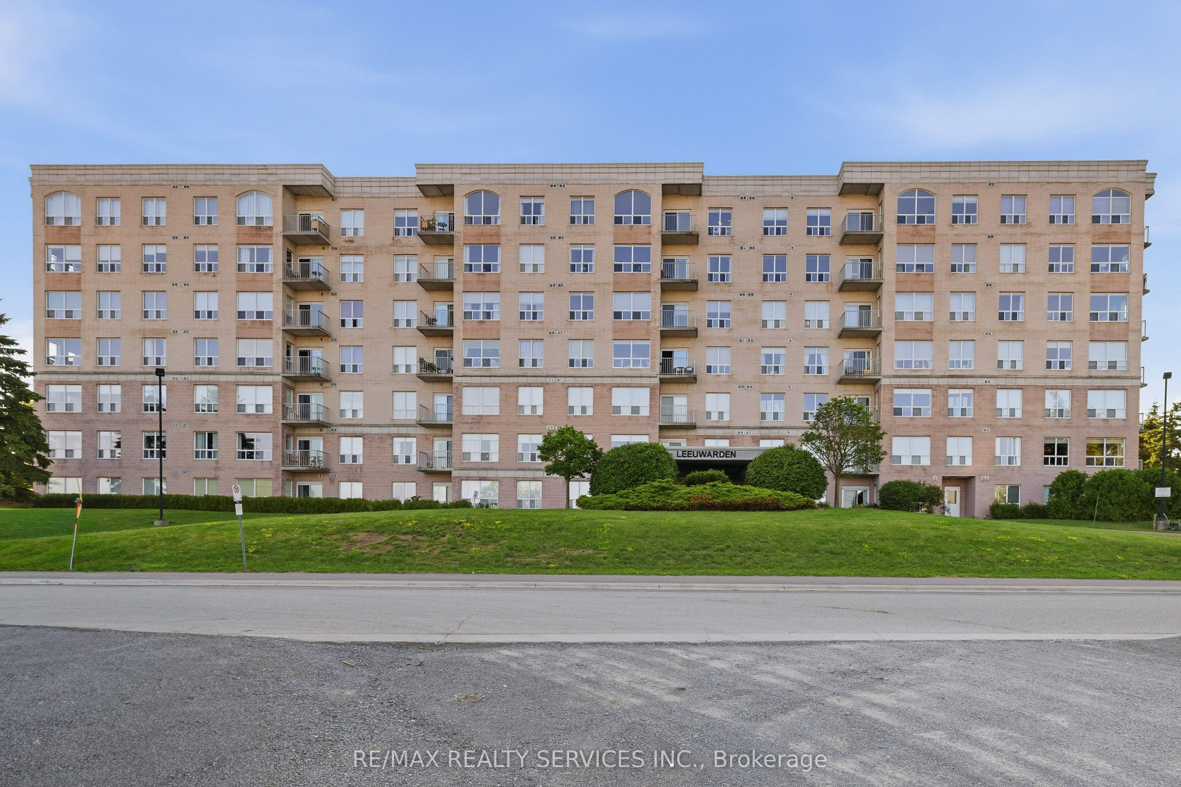 350 Wellington Street 212, Kingston, ON K7K 7J7 photo 2