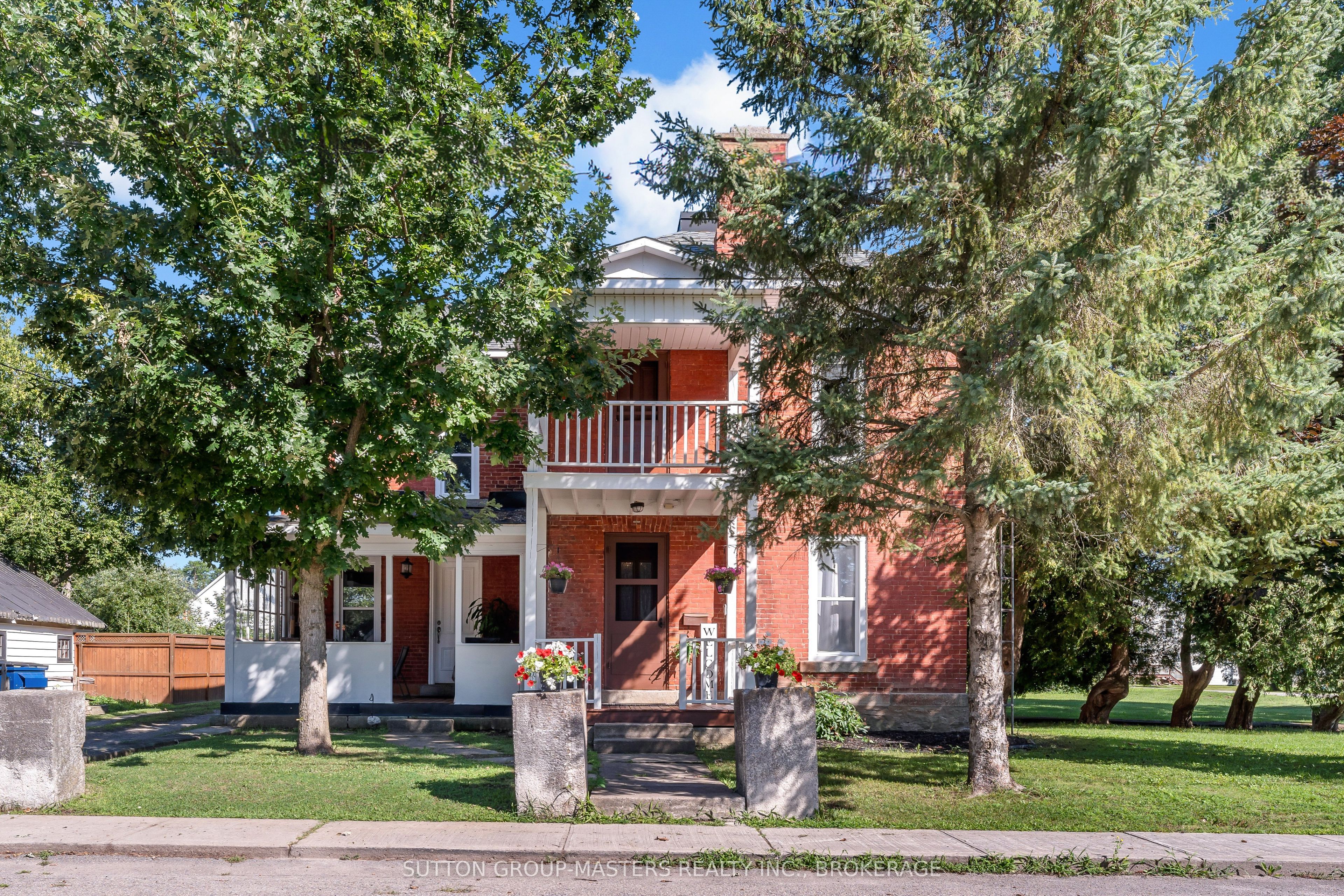 14 Wiltse Street E, Athens, ON K0E 1Z7