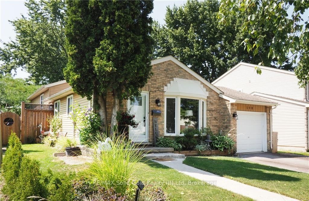 390 Driftwood Drive, Kitchener, ON N2N 1Y6 photo 2