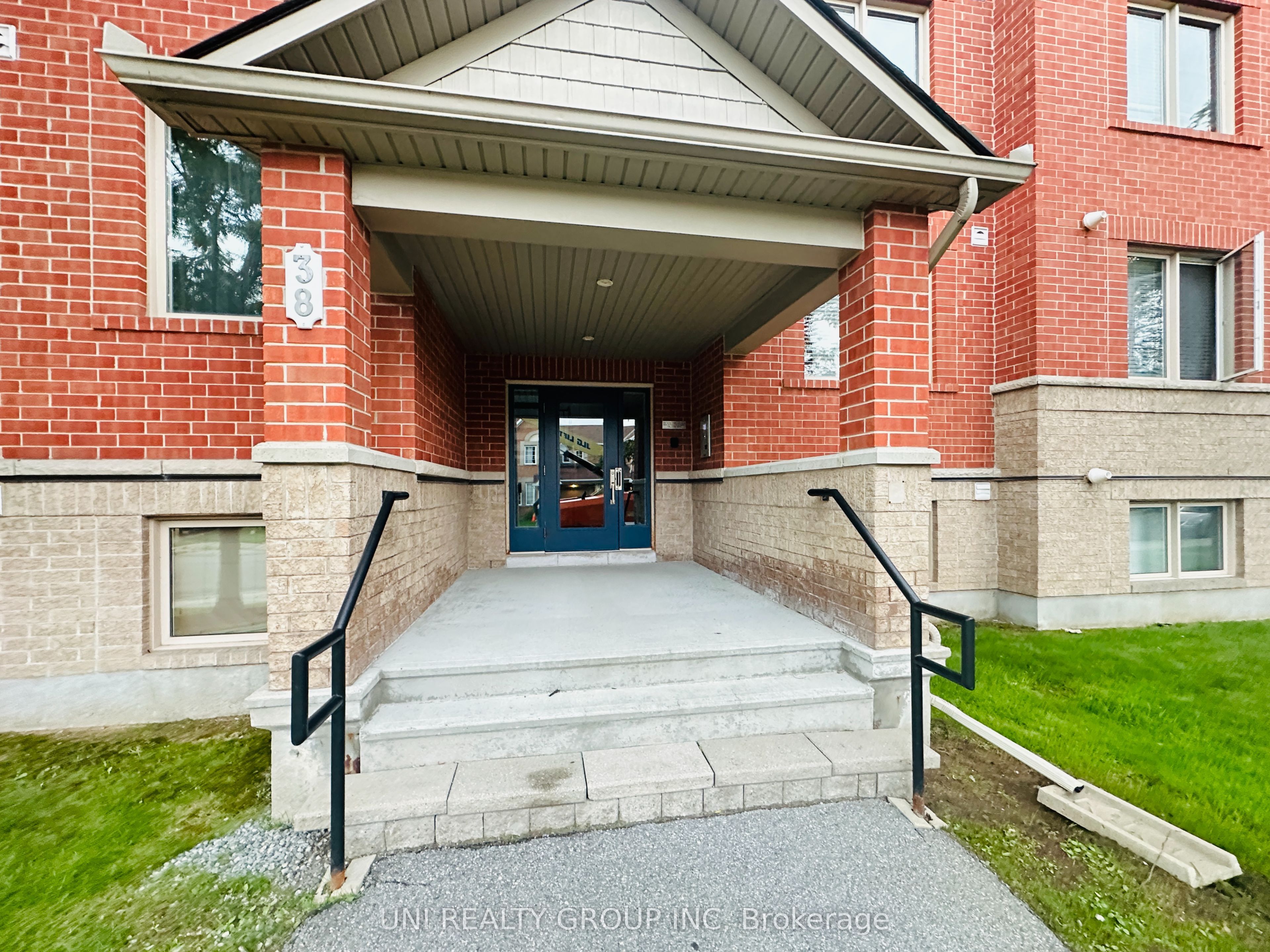 38 BARNSTONE Drive 6, Barrhaven, ON K2J 4R6 photo 2