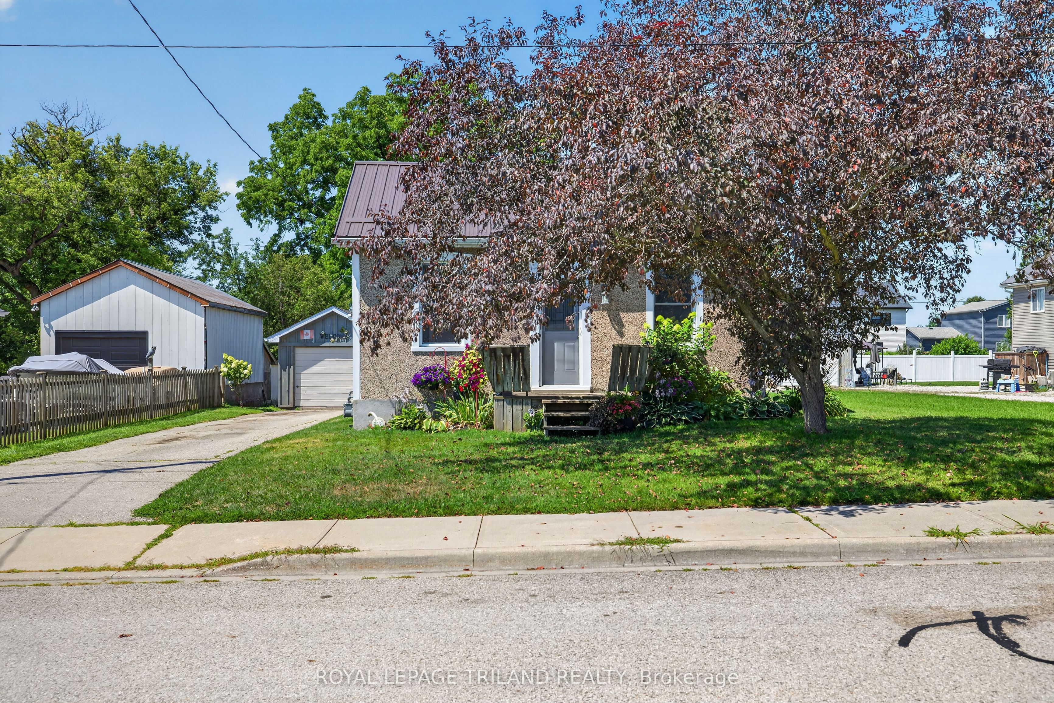 244 West Street, Central Elgin, ON N0L 1B0 photo 2