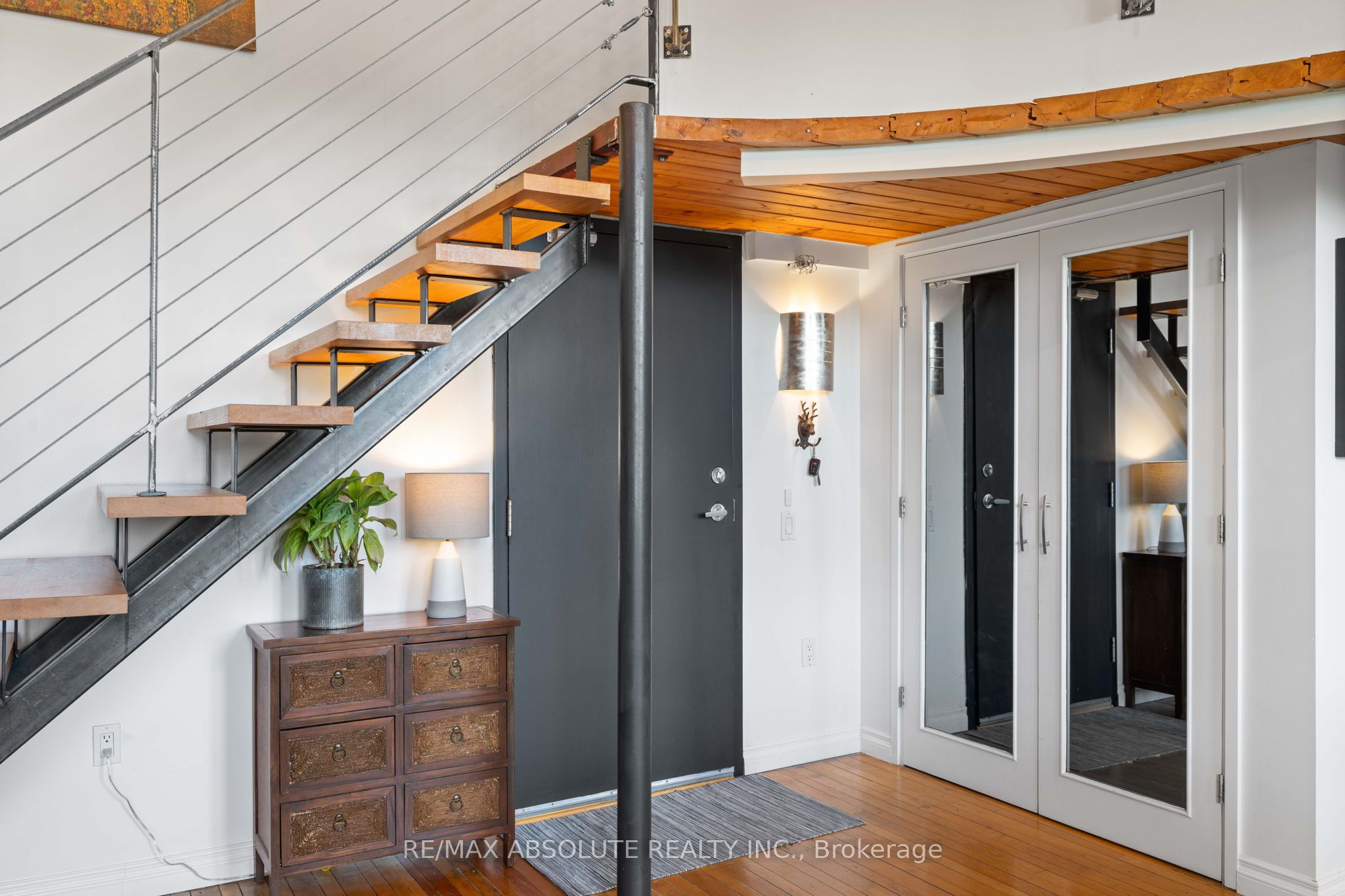 589 Rideau Street 404, Lower Town - Sandy Hill, ON K1N 6A1 photo 5